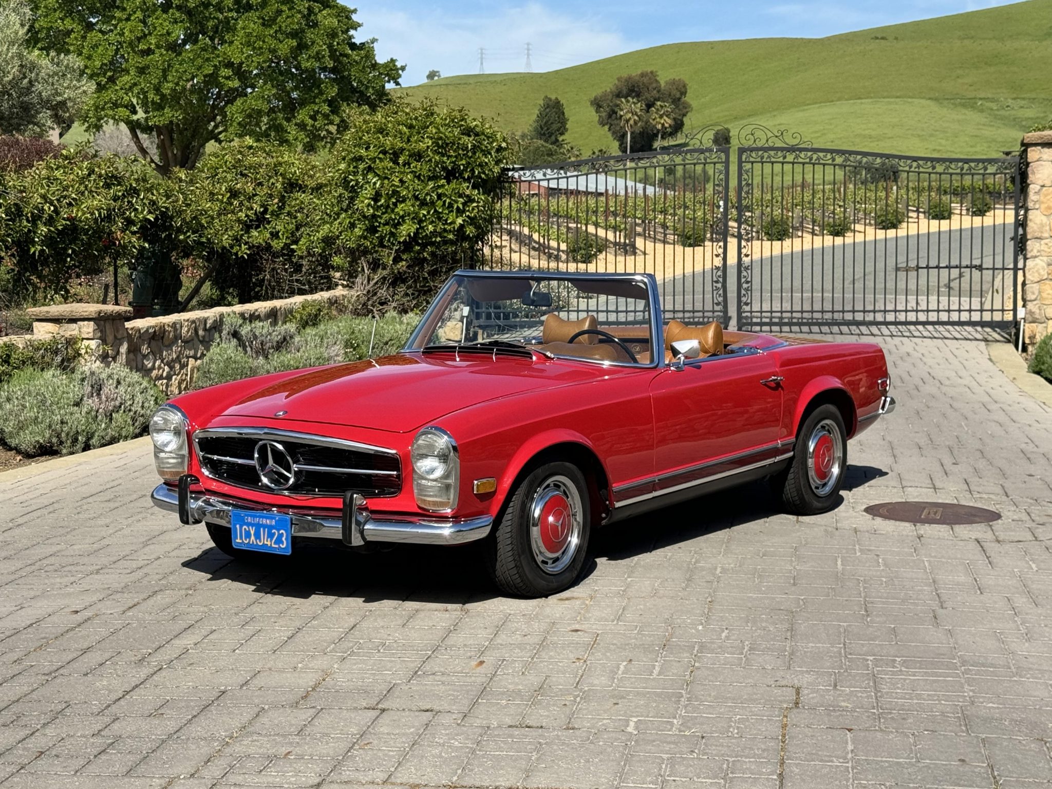 1969 Mercedes-Benz 280SL - Exterior