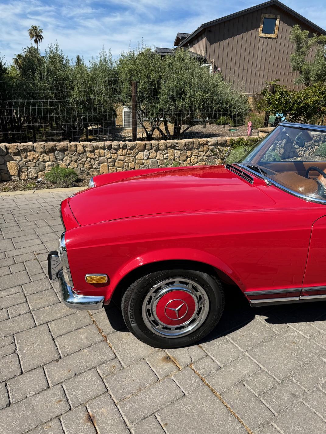 1969 Mercedes-Benz 280SL - Exterior