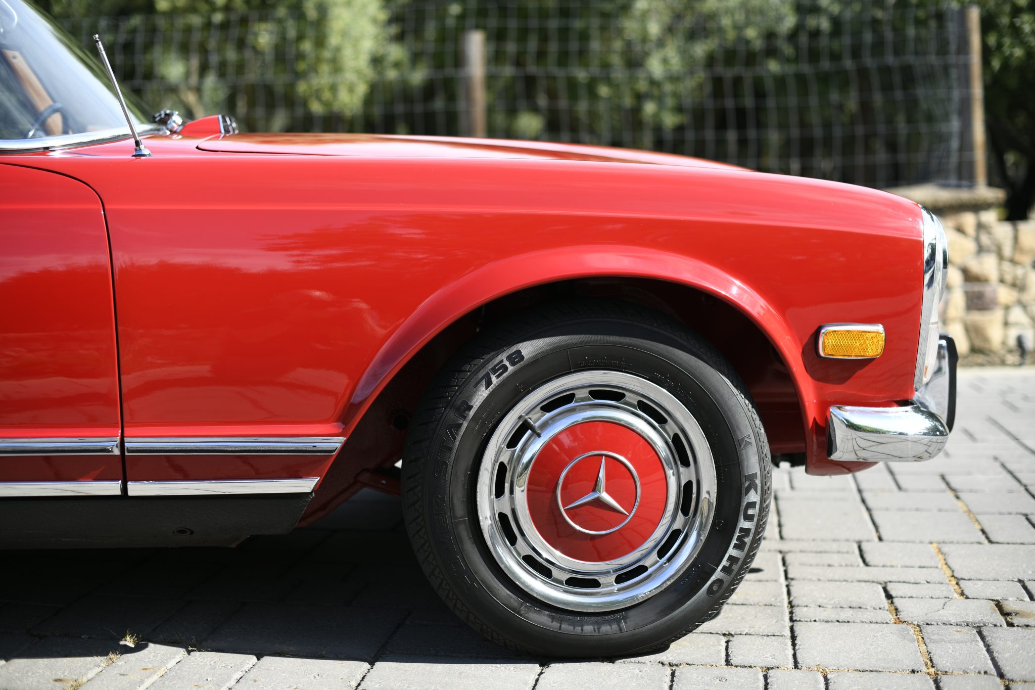 1969 Mercedes-Benz 280SL - Exterior