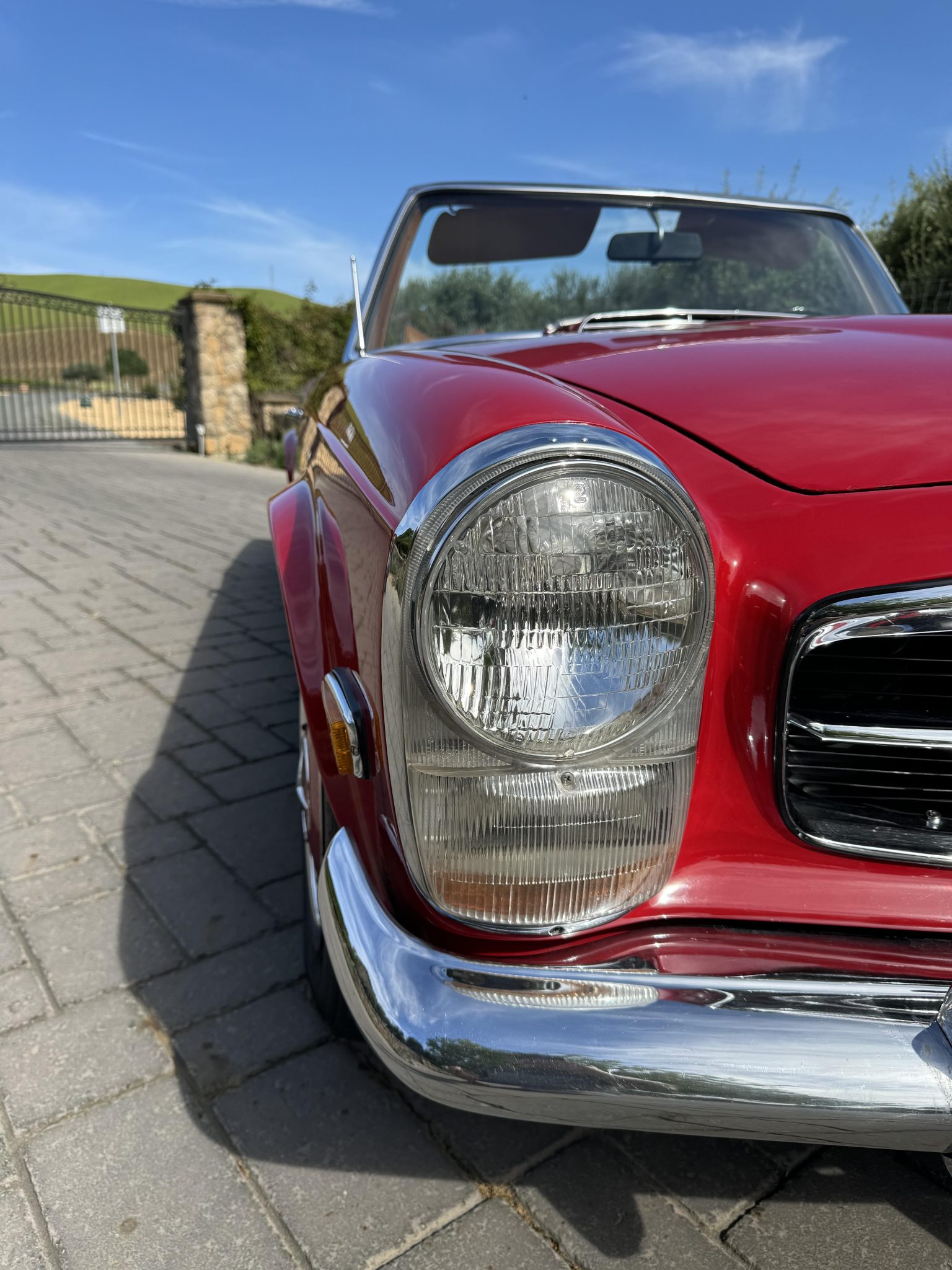 1969 Mercedes-Benz 280SL - Exterior