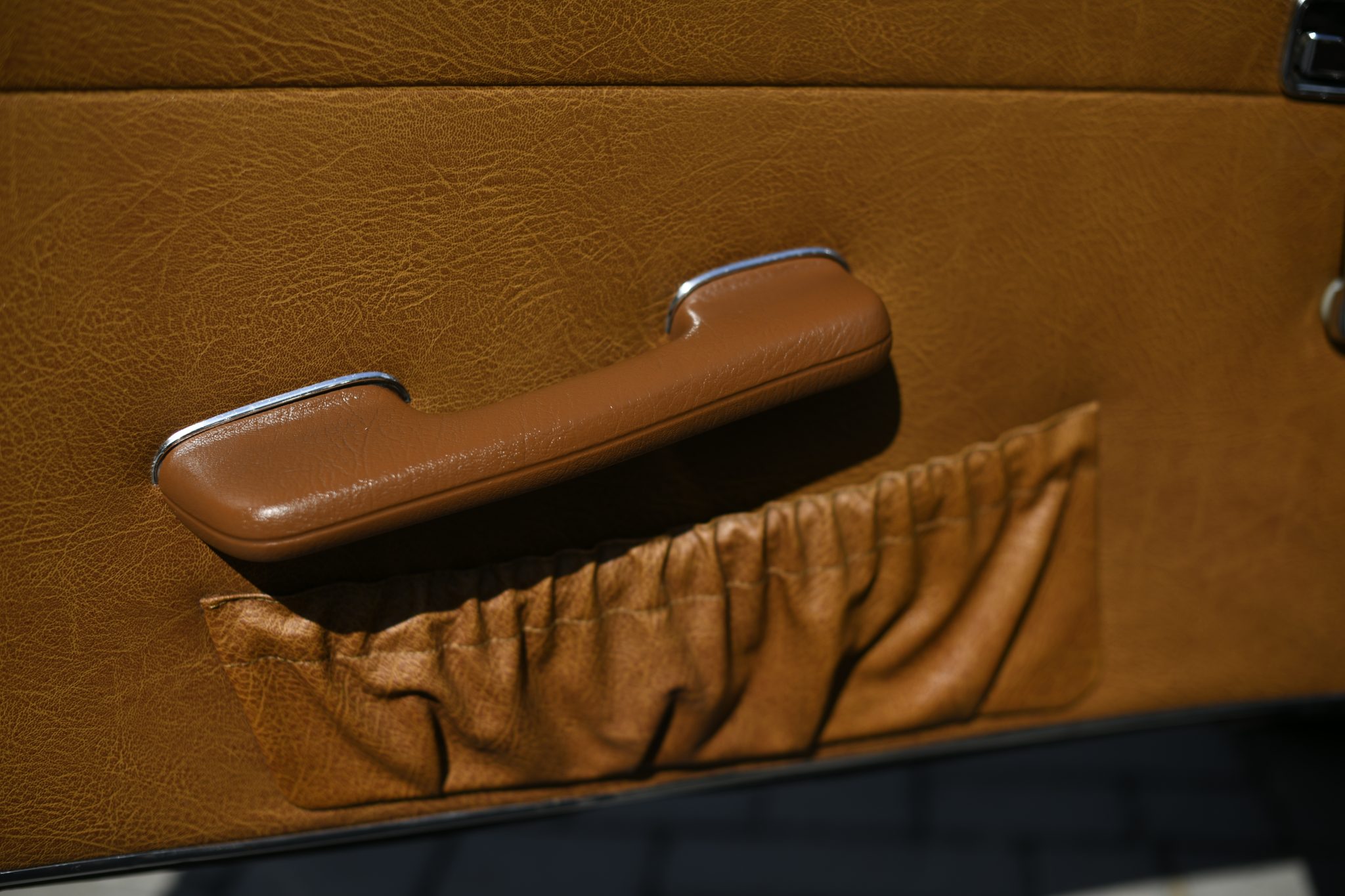 1969 Mercedes-Benz 280SL - Interior