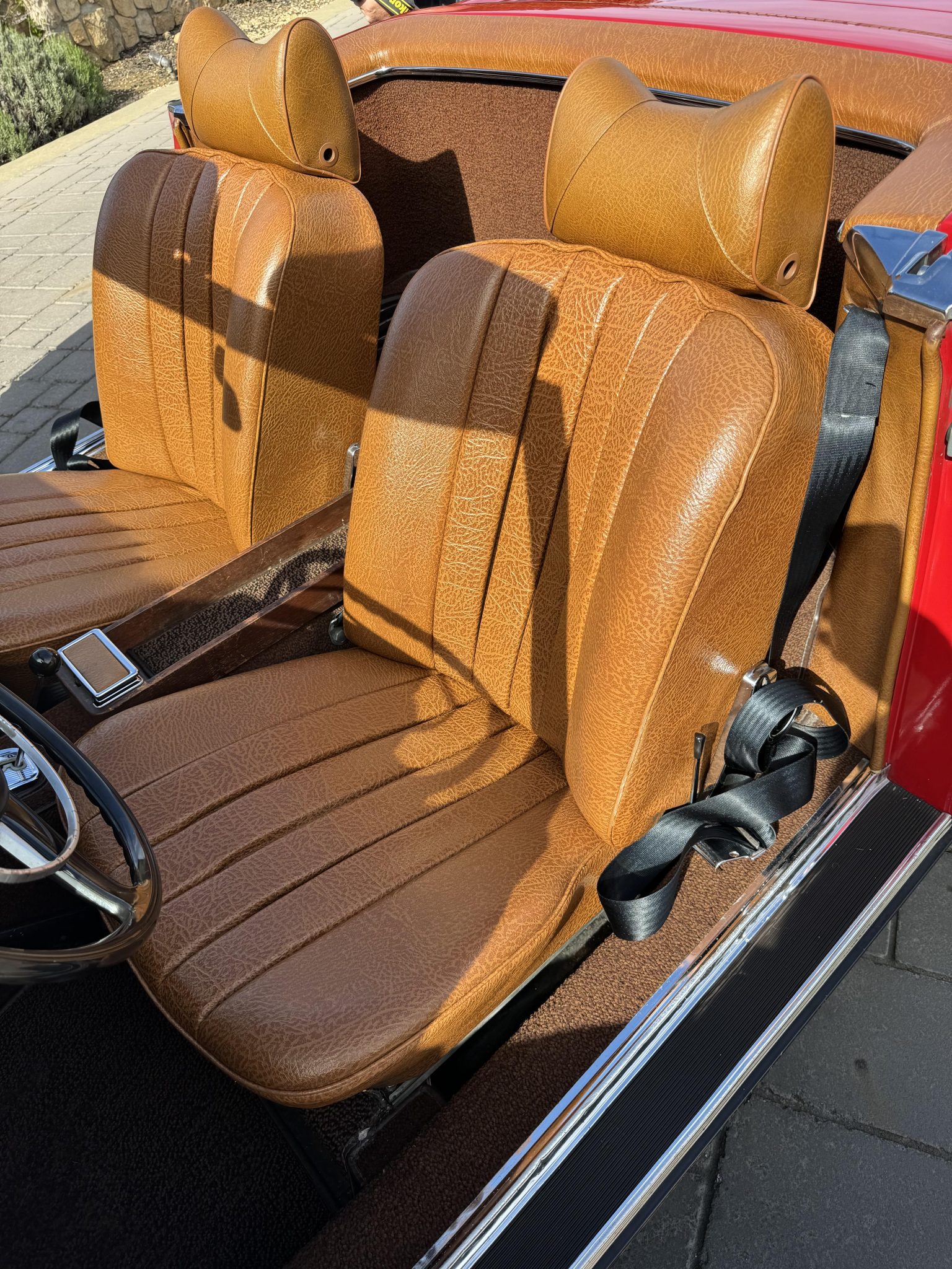 1969 Mercedes-Benz 280SL - Interior