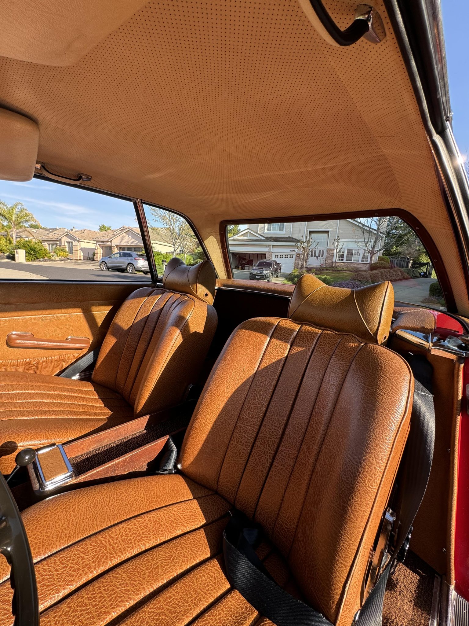 1969 Mercedes-Benz 280SL - Interior
