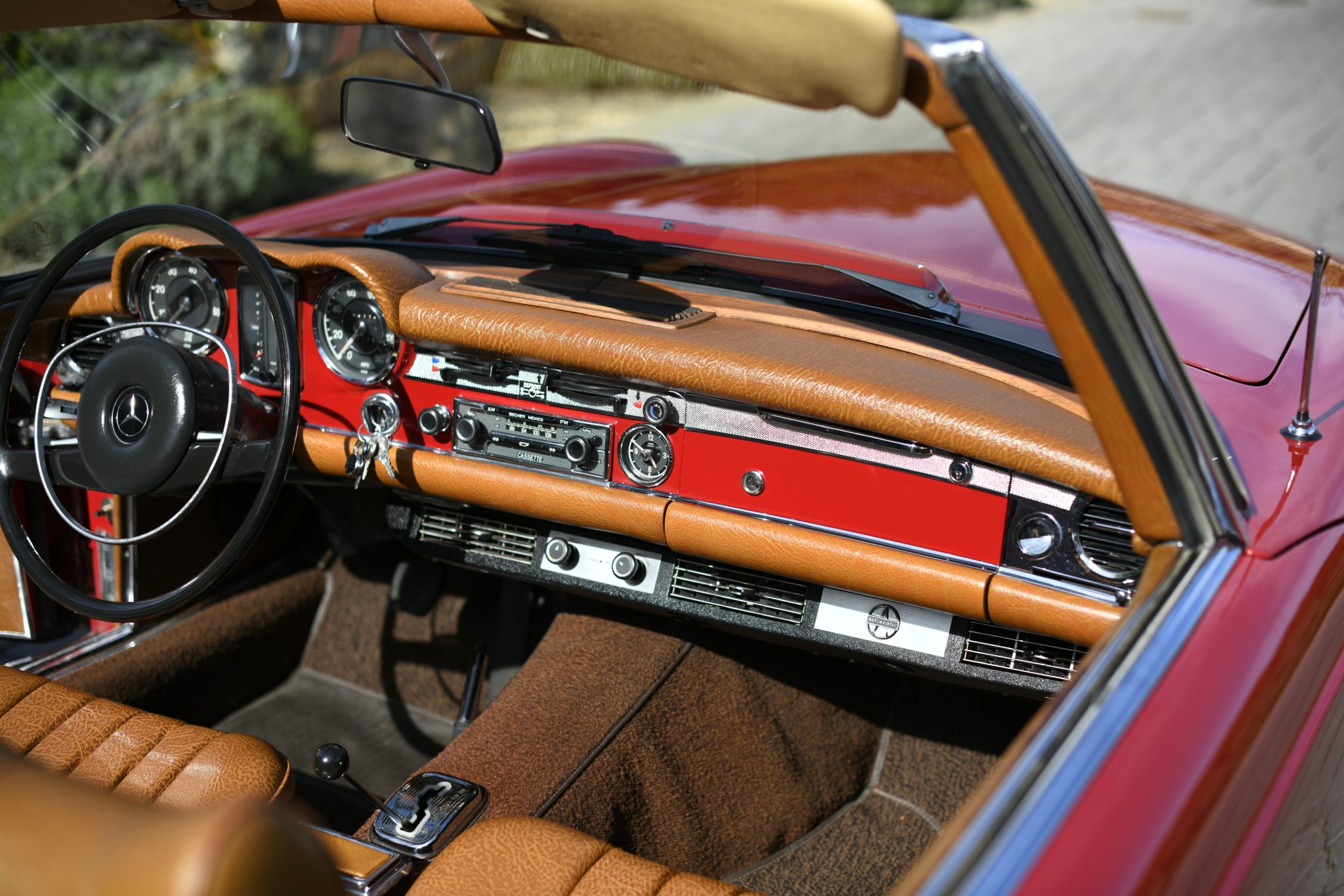 1969 Mercedes-Benz 280SL - Interior