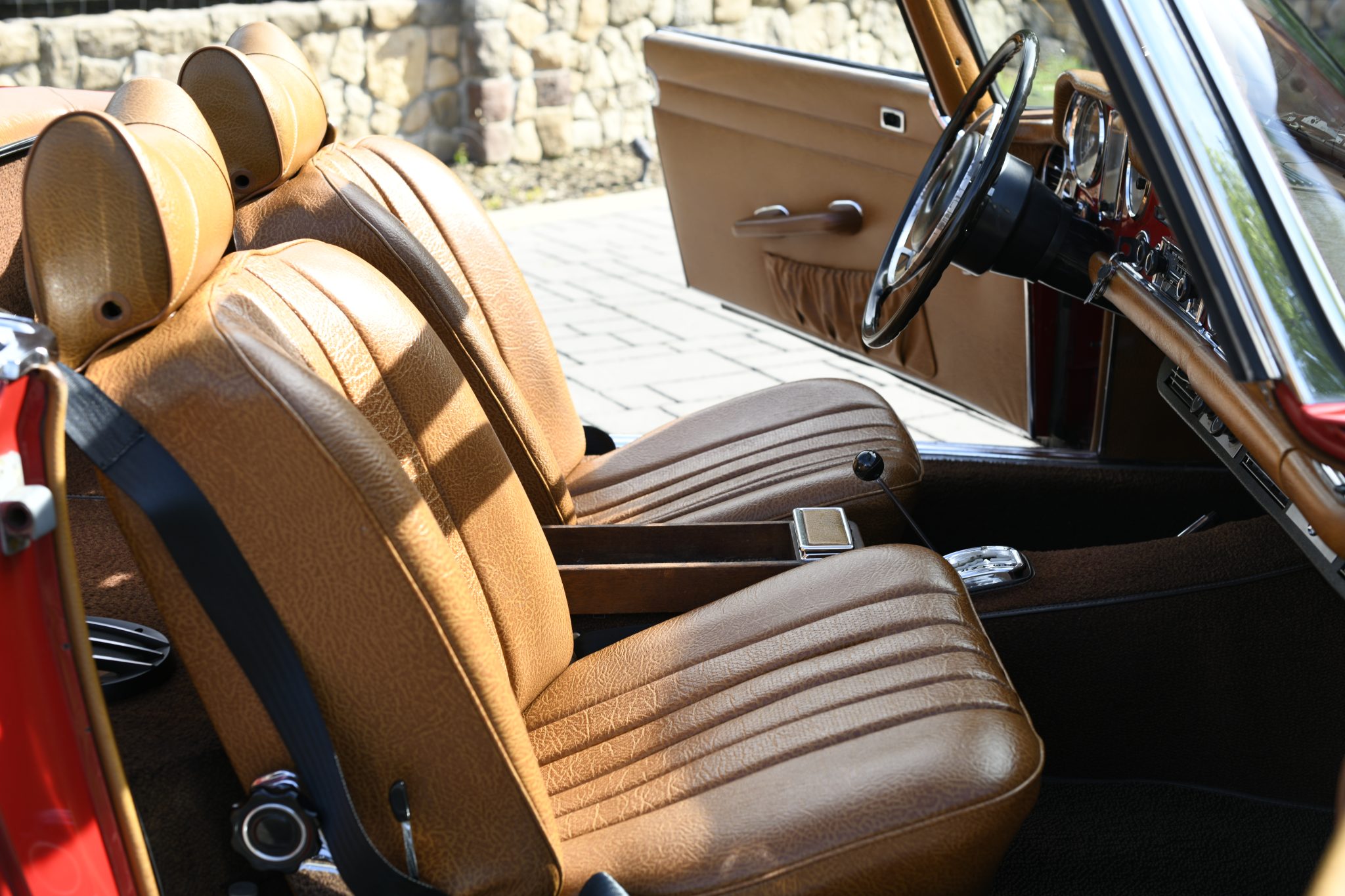 1969 Mercedes-Benz 280SL - Interior