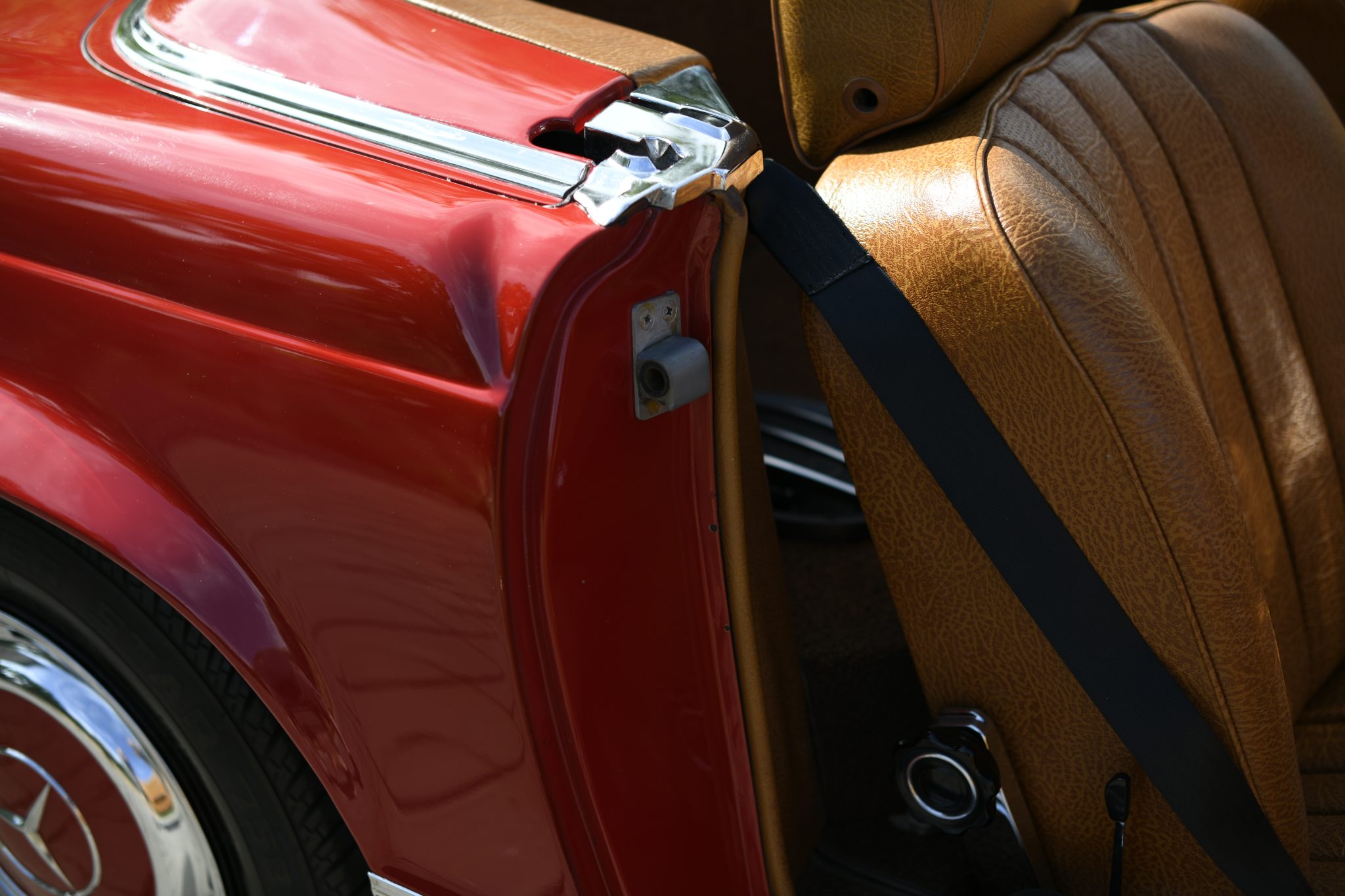 1969 Mercedes-Benz 280SL - Interior