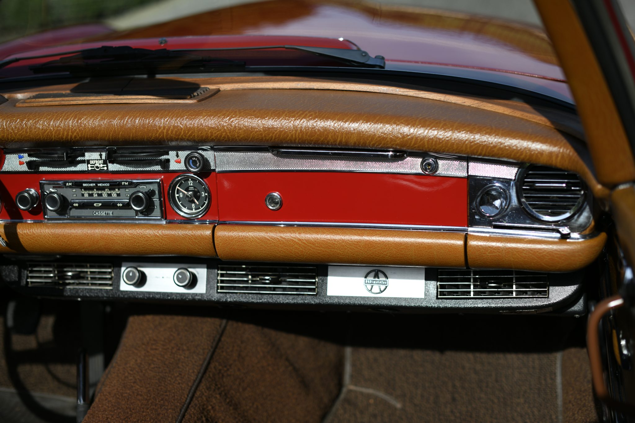 1969 Mercedes-Benz 280SL - Interior