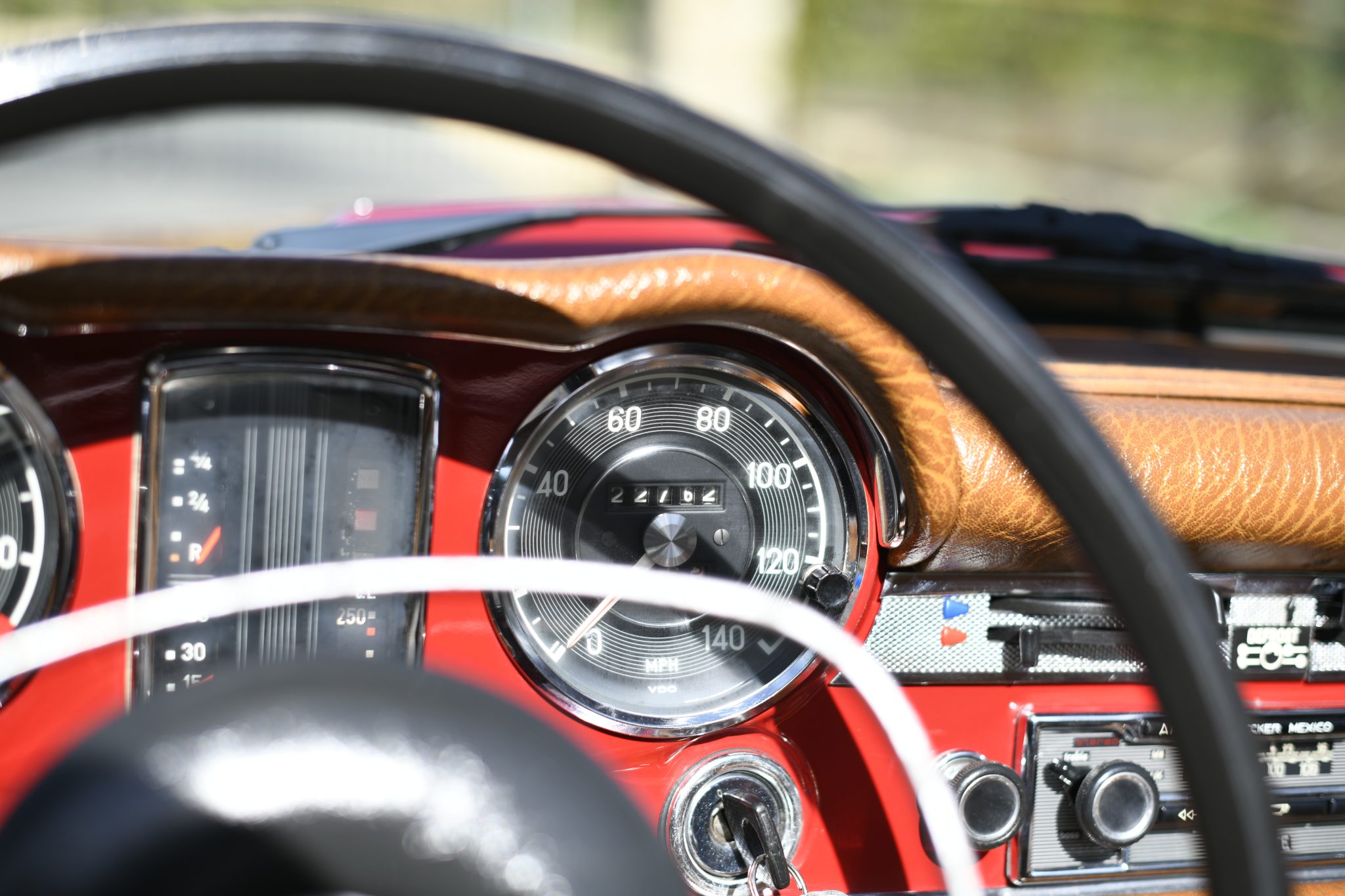 1969 Mercedes-Benz 280SL - Interior