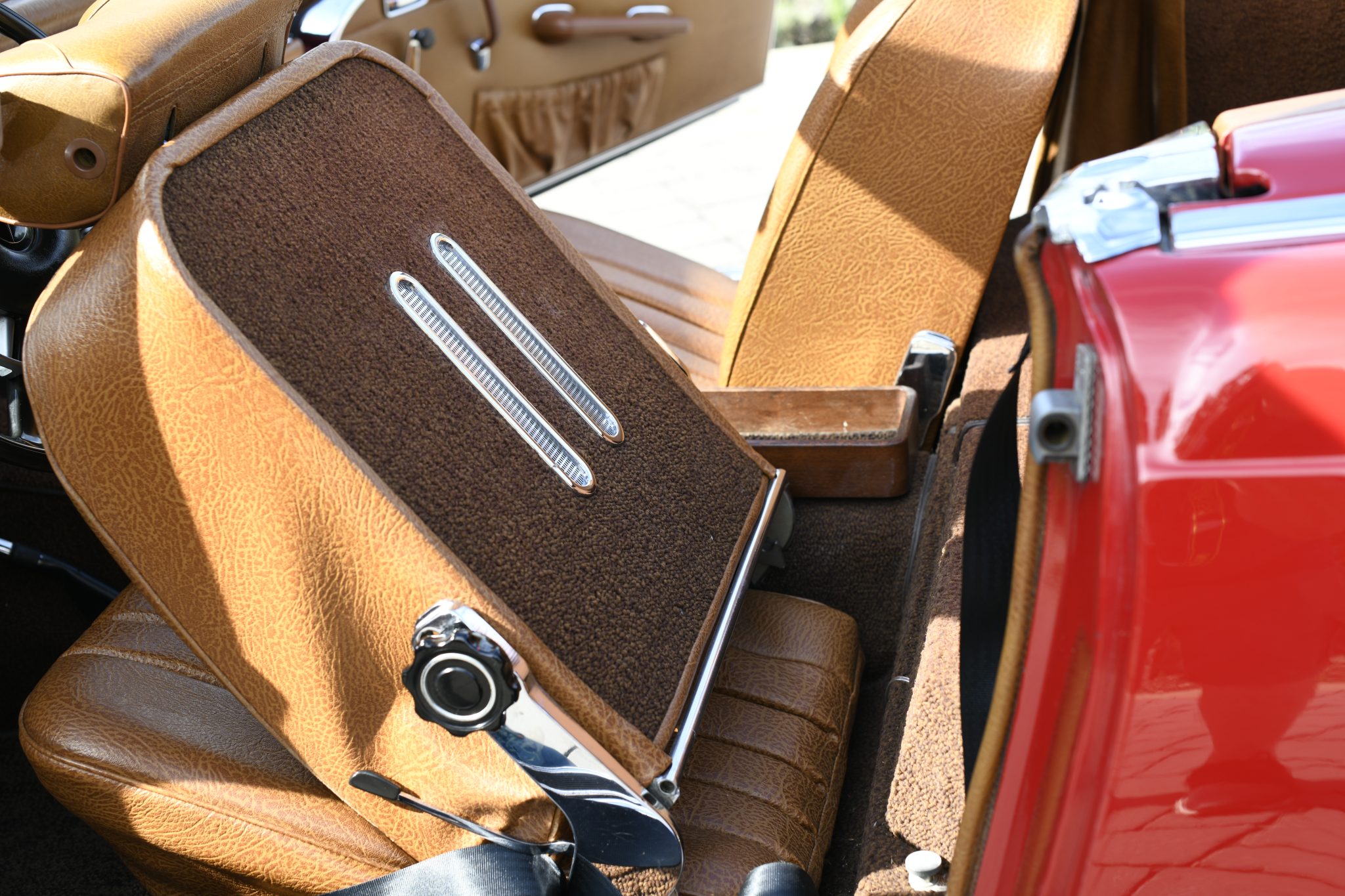 1969 Mercedes-Benz 280SL - Interior