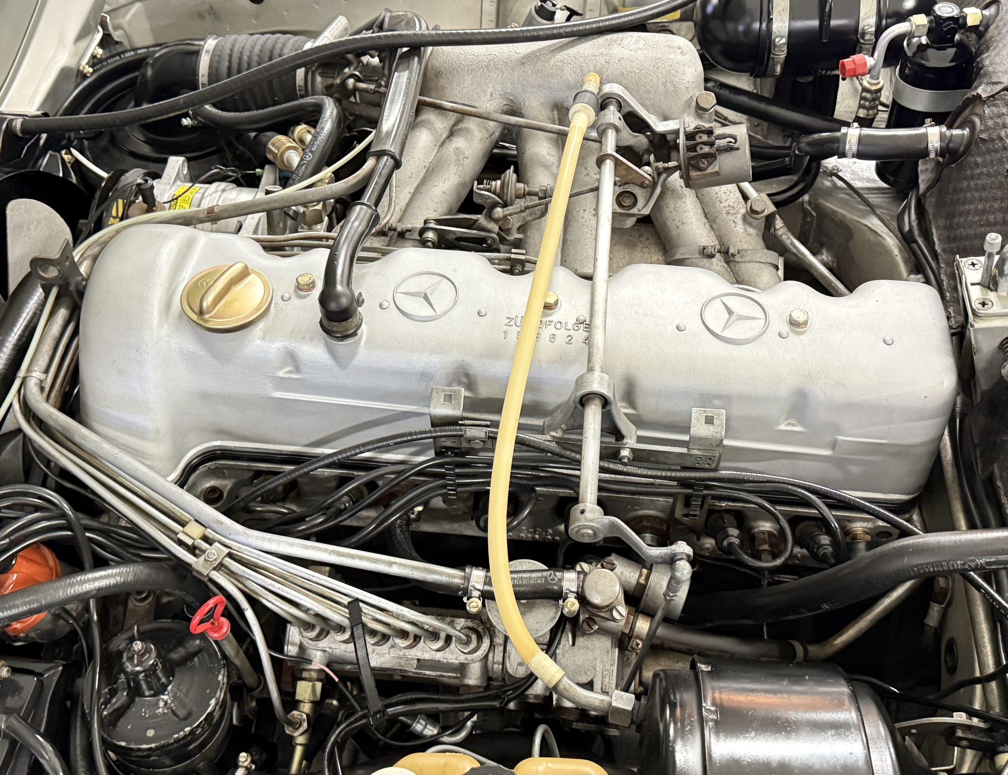 1970 Mercedes-Benz 280SL - Motor