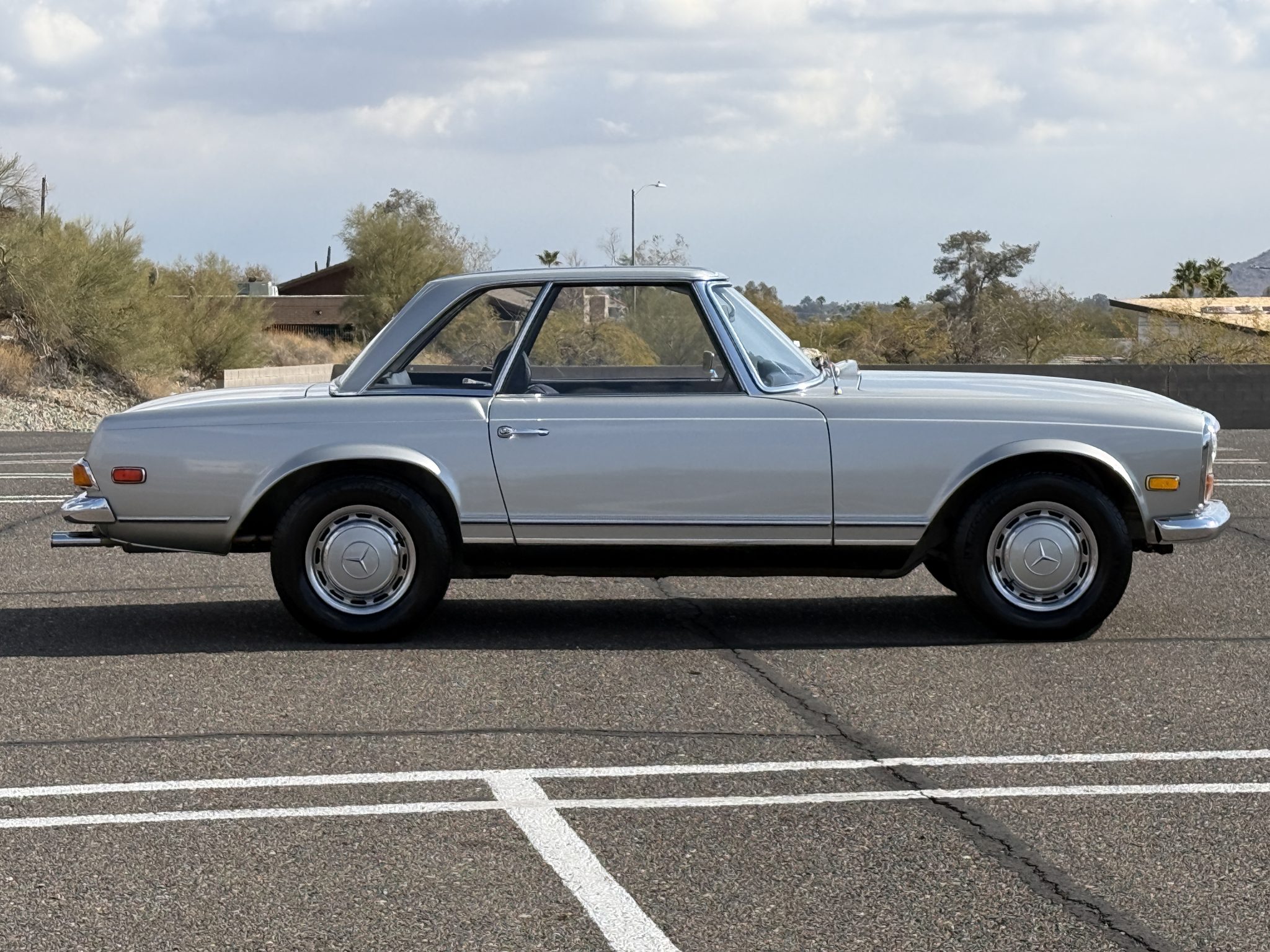 1970 Mercedes-Benz 280SL - Exterior