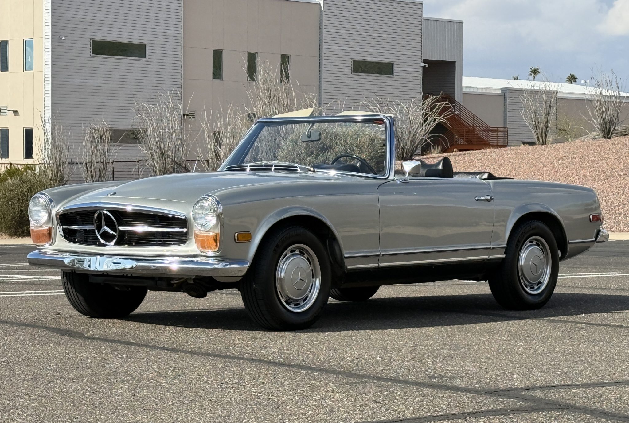 1970 Mercedes-Benz 280SL - Exterior