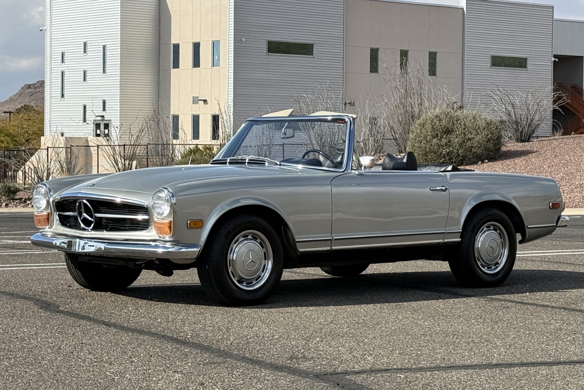 1970 Mercedes-Benz 280SL - Exterior