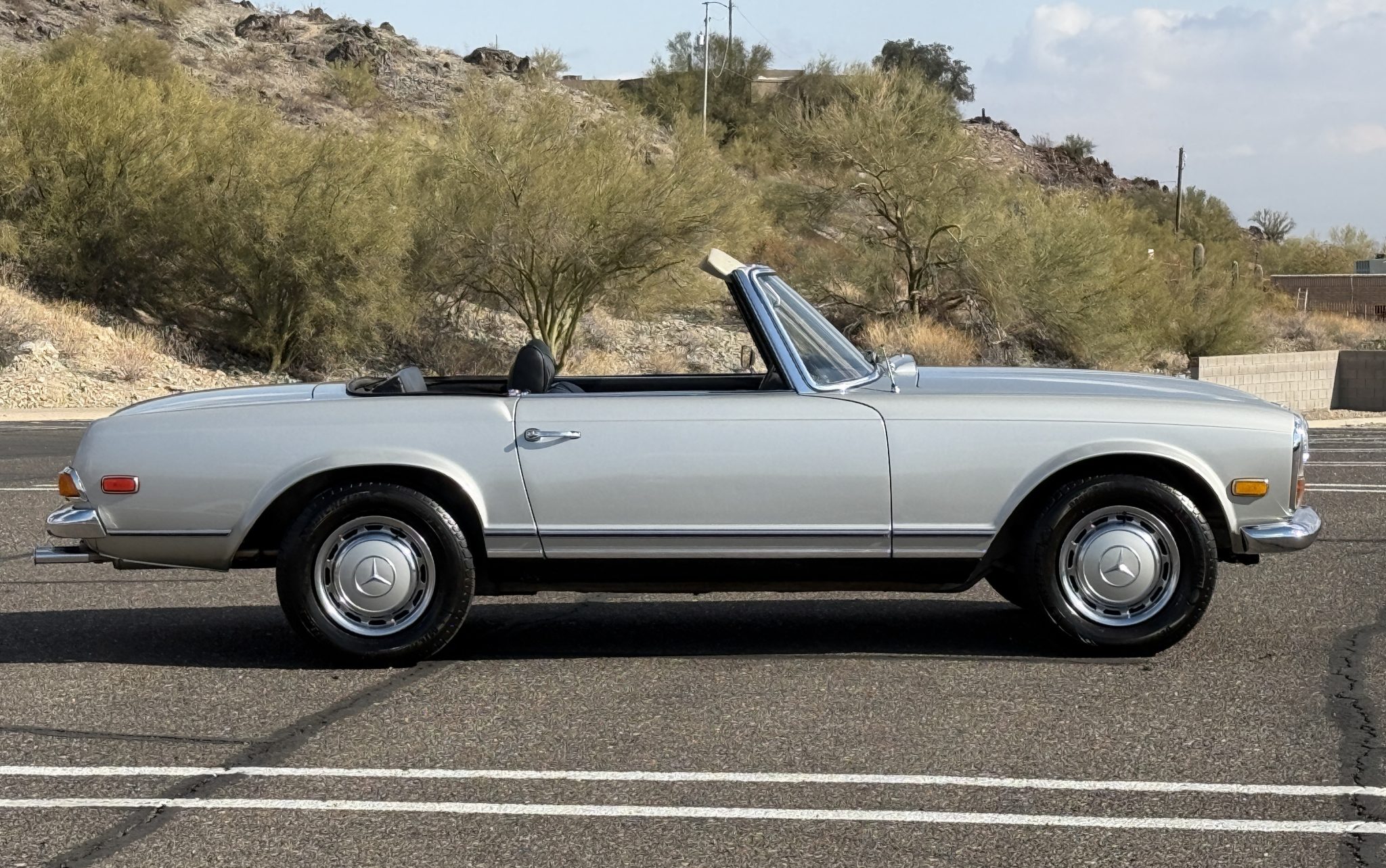 1970 Mercedes-Benz 280SL - Exterior