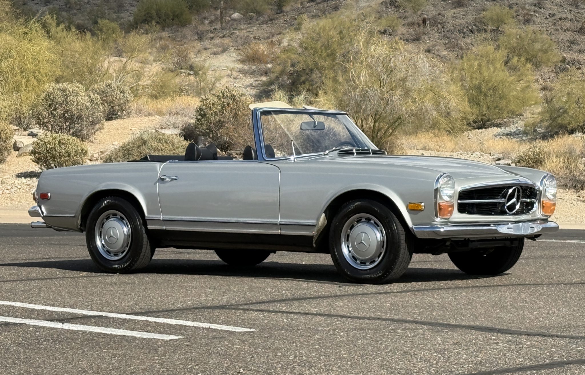 1970 Mercedes-Benz 280SL - Exterior