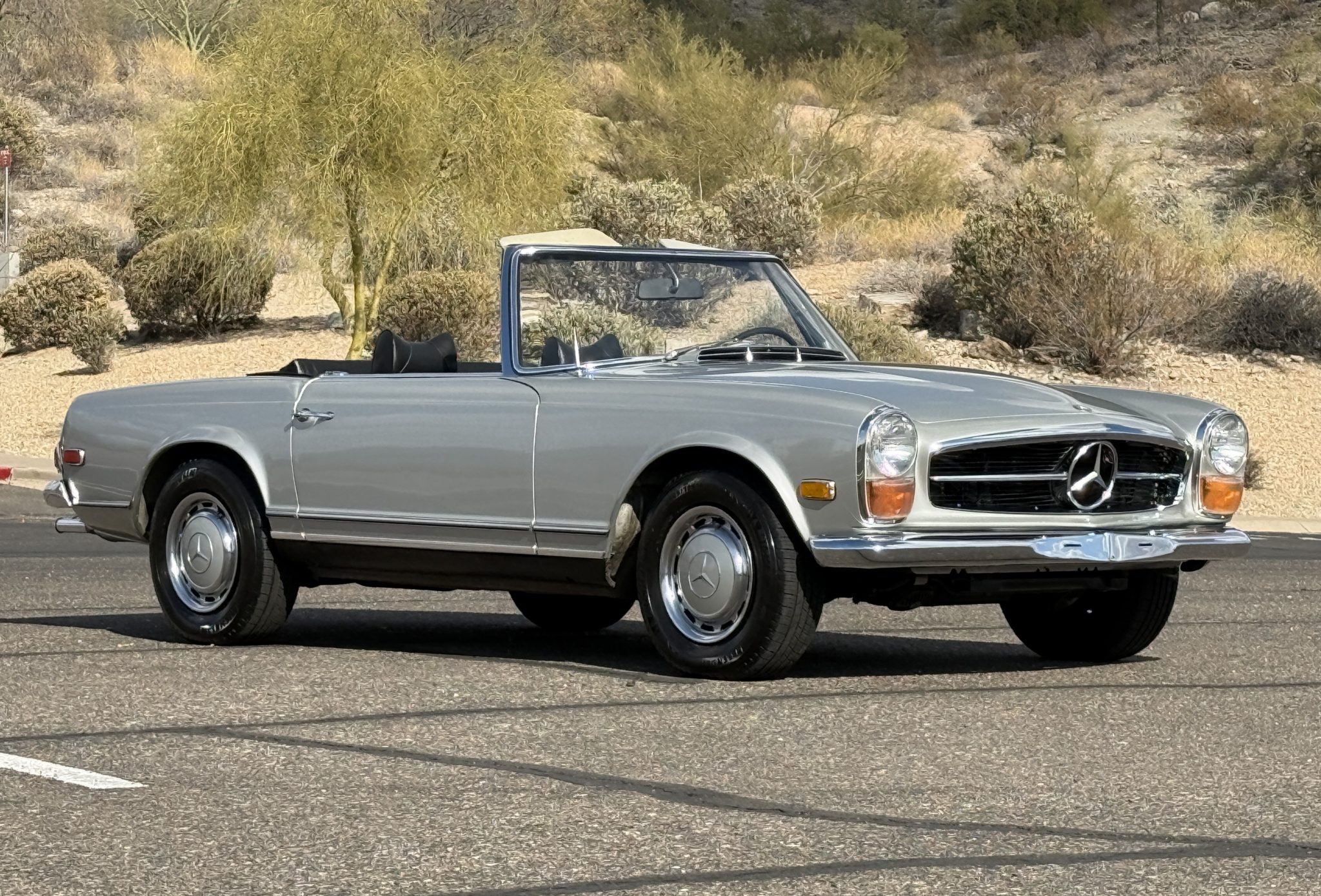 1970 Mercedes-Benz 280SL - Exterior