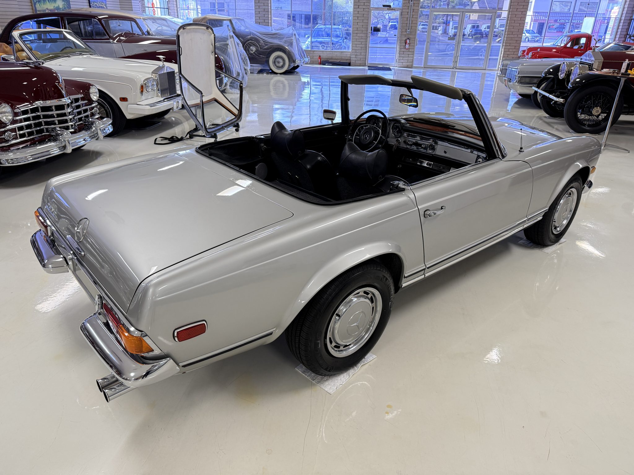 1970 Mercedes-Benz 280SL - Exterior