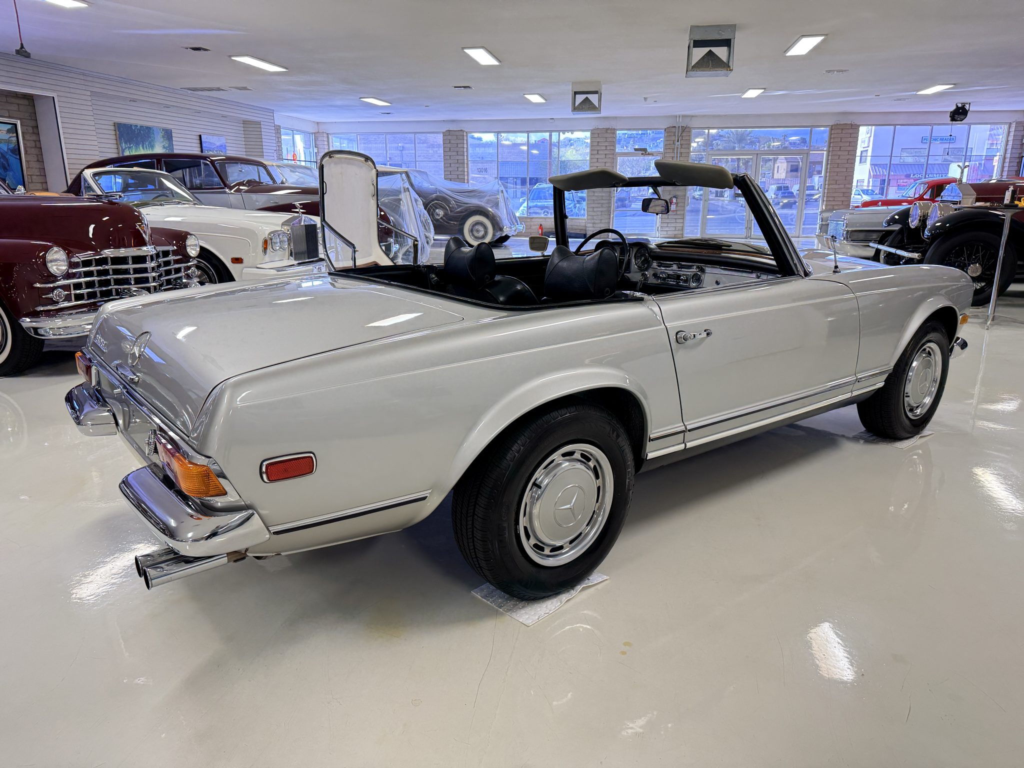 1970 Mercedes-Benz 280SL - Exterior