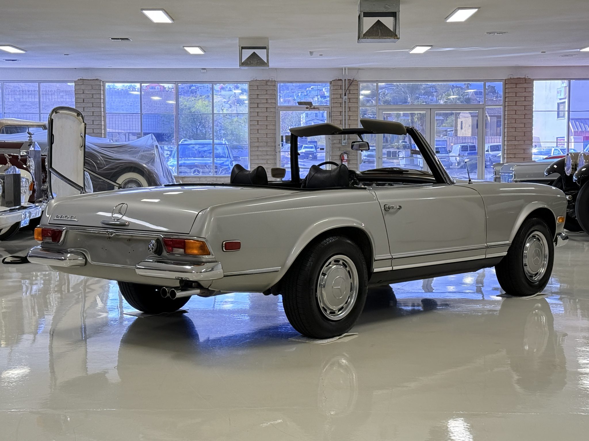 1970 Mercedes-Benz 280SL - Exterior