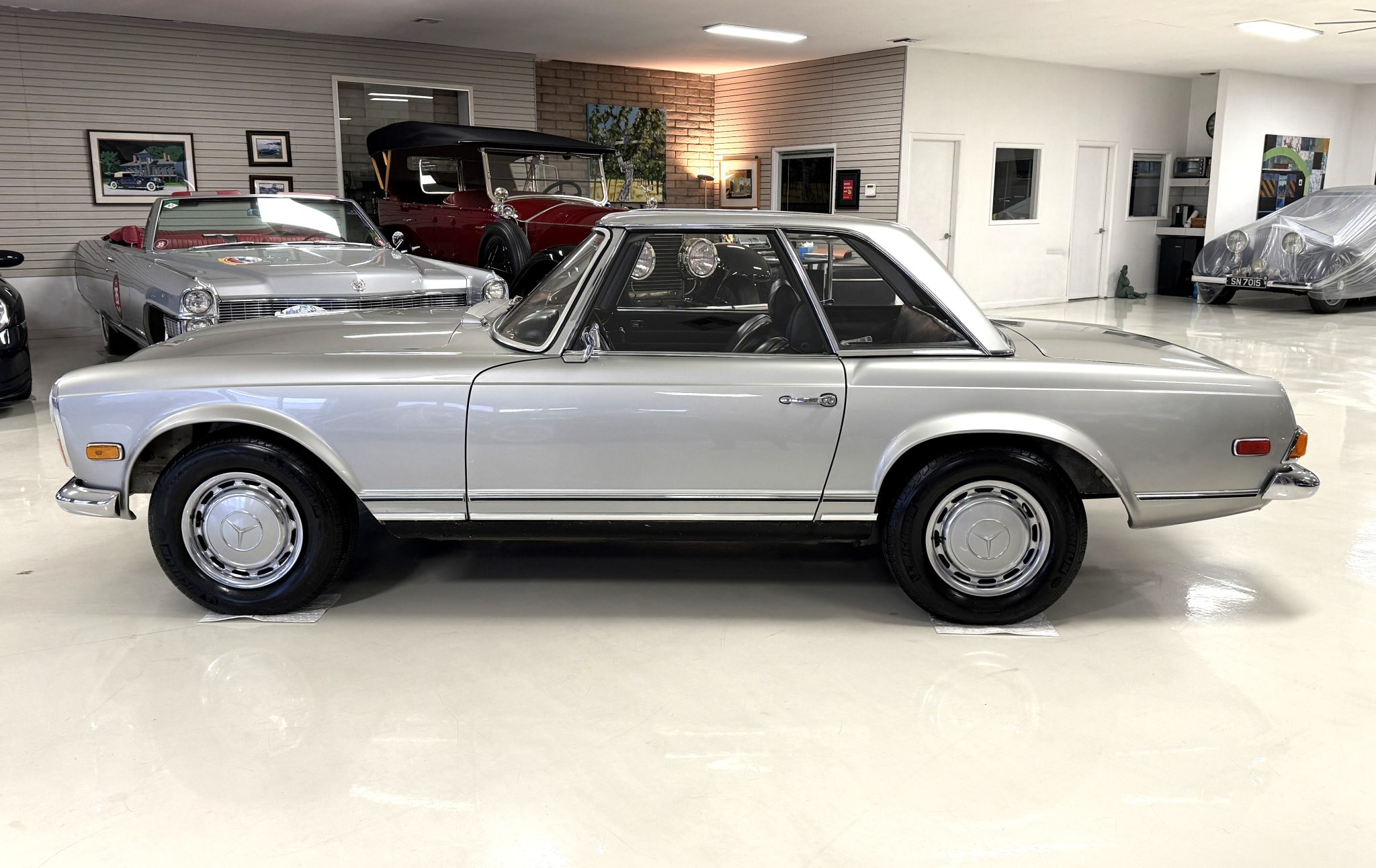 1970 Mercedes-Benz 280SL - Exterior
