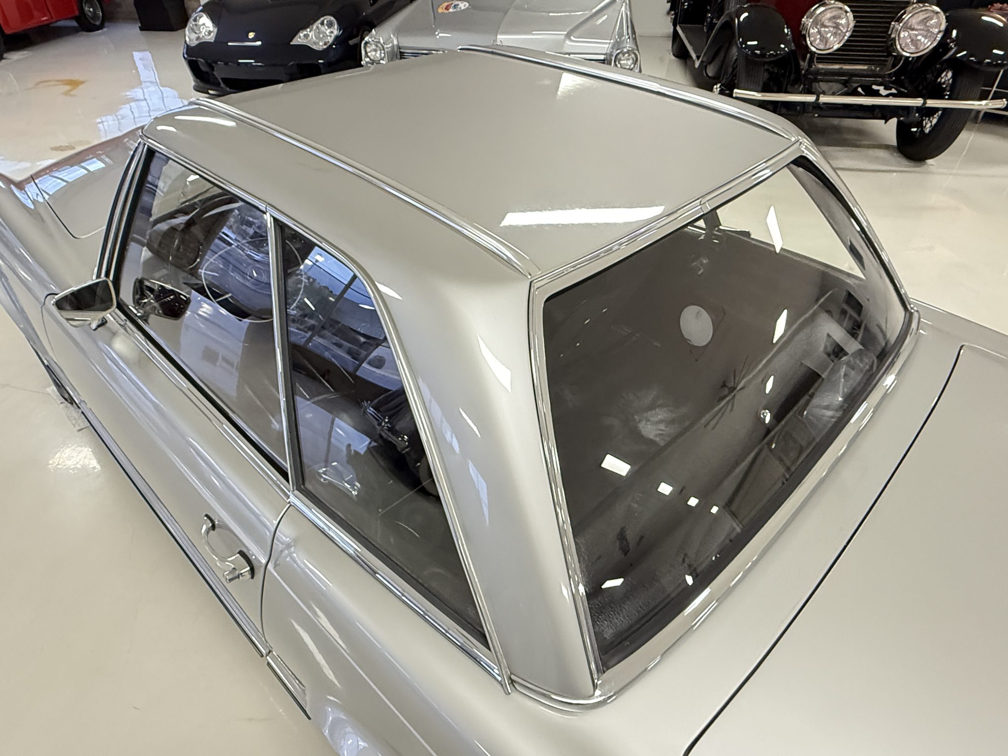 1970 Mercedes-Benz 280SL - Exterior