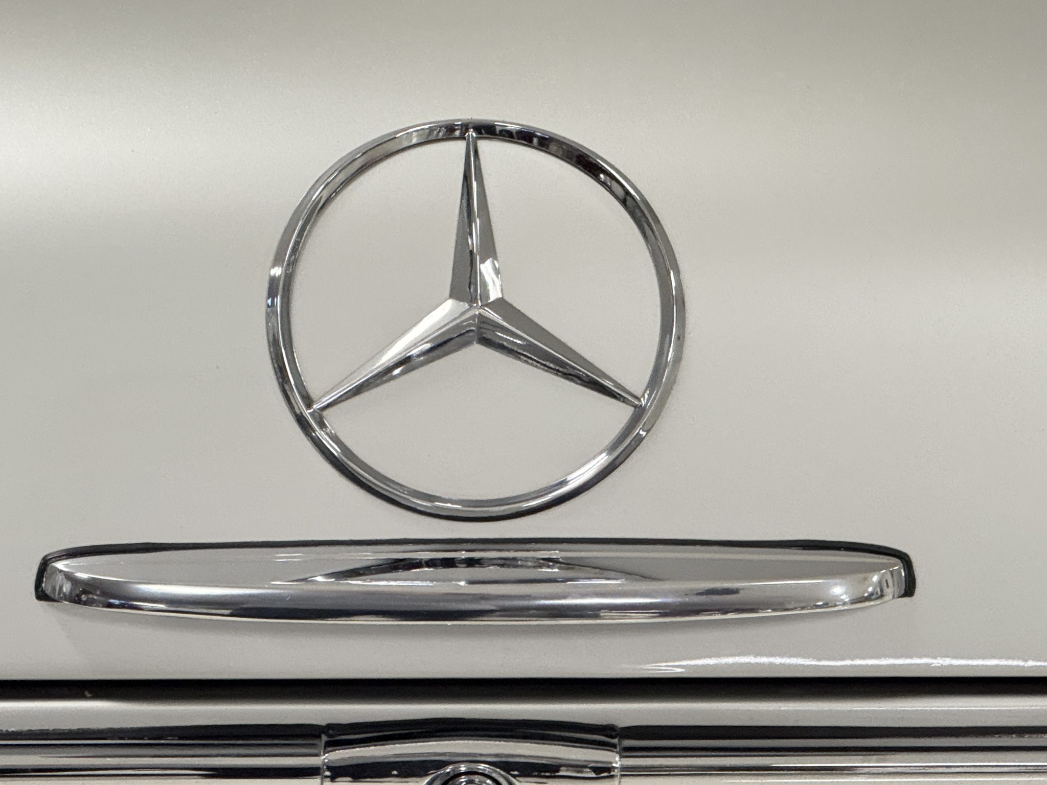 1970 Mercedes-Benz 280SL - Exterior