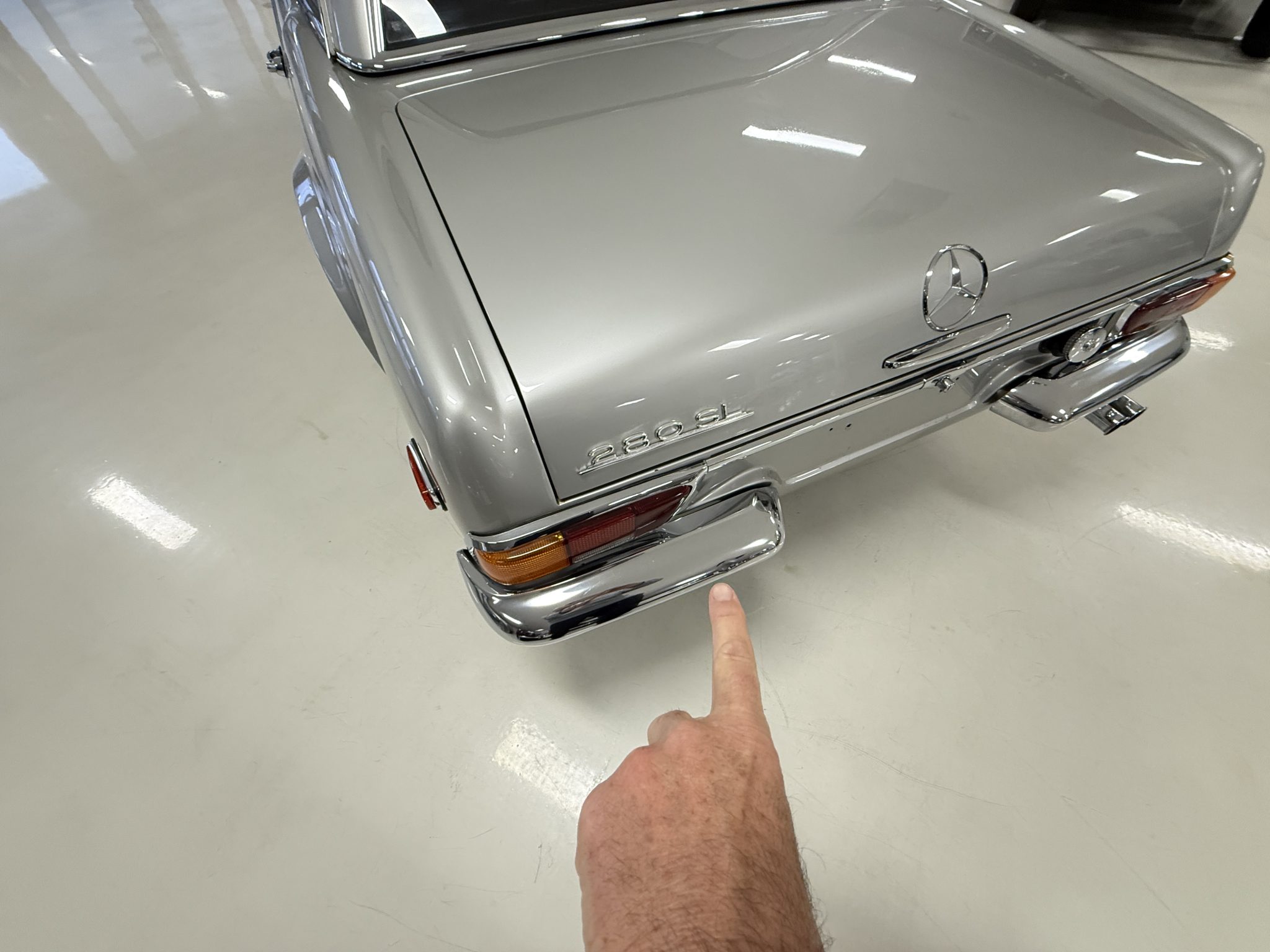 1970 Mercedes-Benz 280SL - Exterior