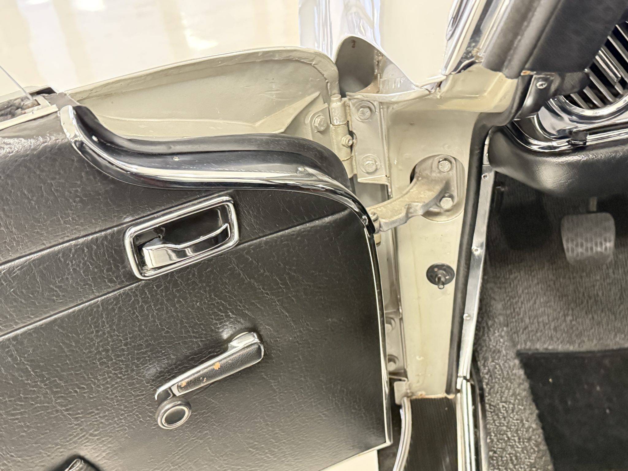 1970 Mercedes-Benz 280SL - Exterior