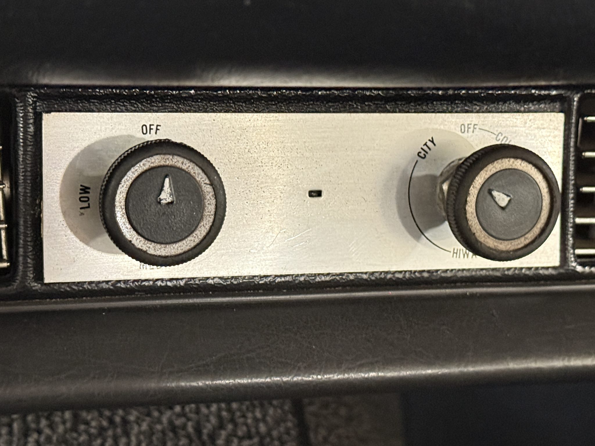 1970 Mercedes-Benz 280SL - Interior