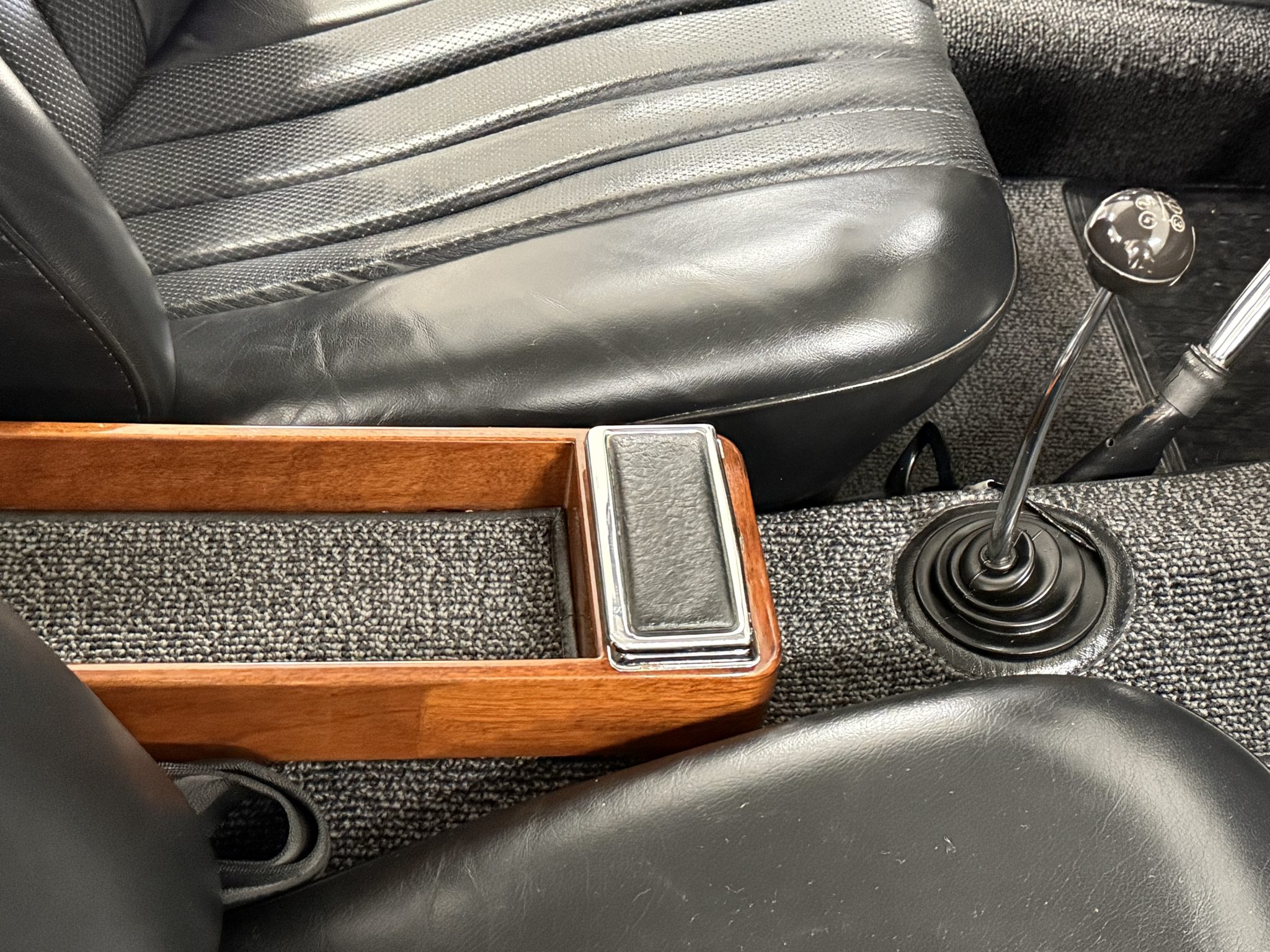 1970 Mercedes-Benz 280SL - Interior