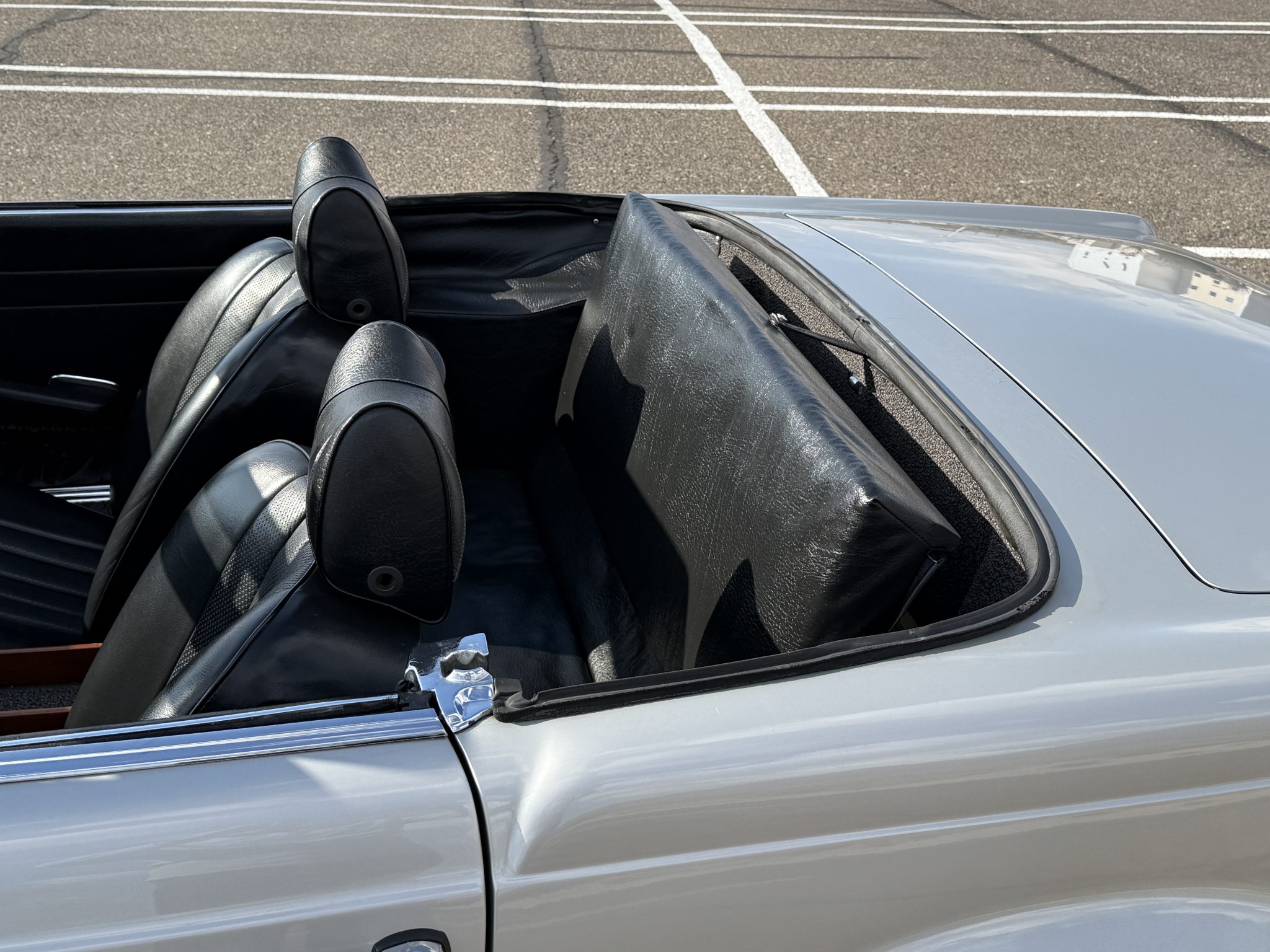 1970 Mercedes-Benz 280SL - Interior
