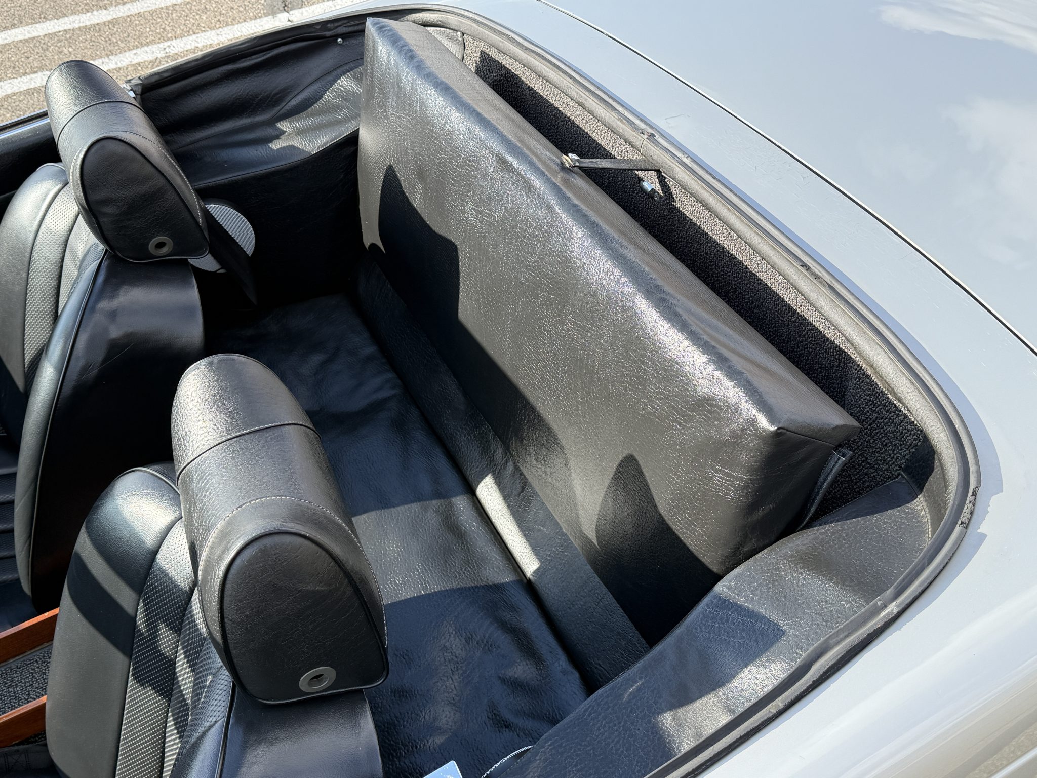 1970 Mercedes-Benz 280SL - Interior