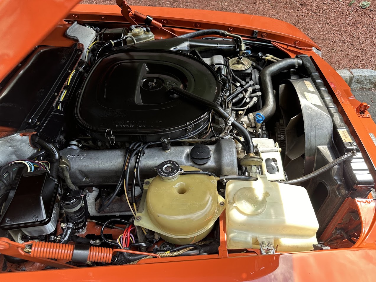 1978 Mercedes-Benz 450SL - Motor