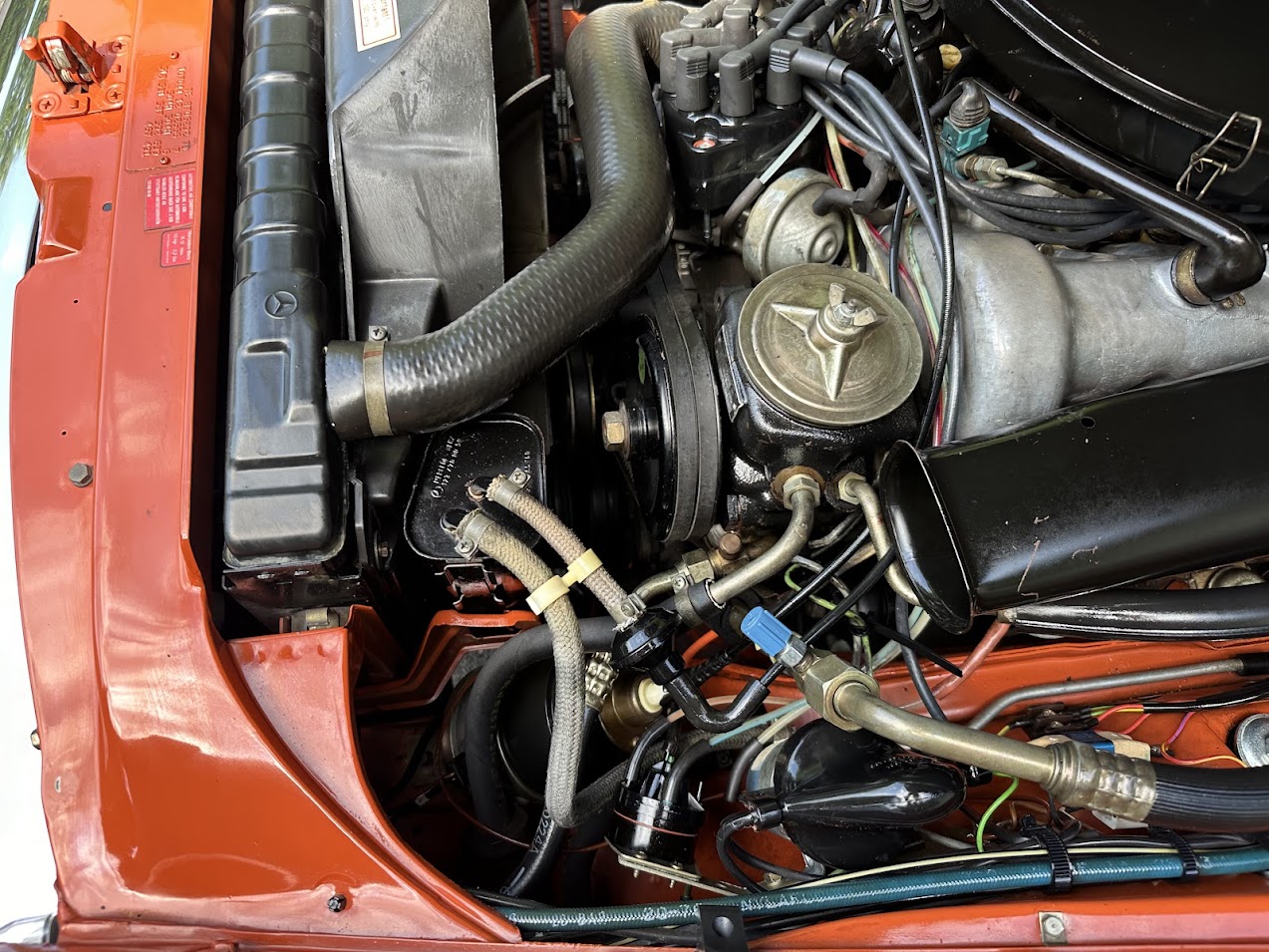 1978 Mercedes-Benz 450SL - Motor