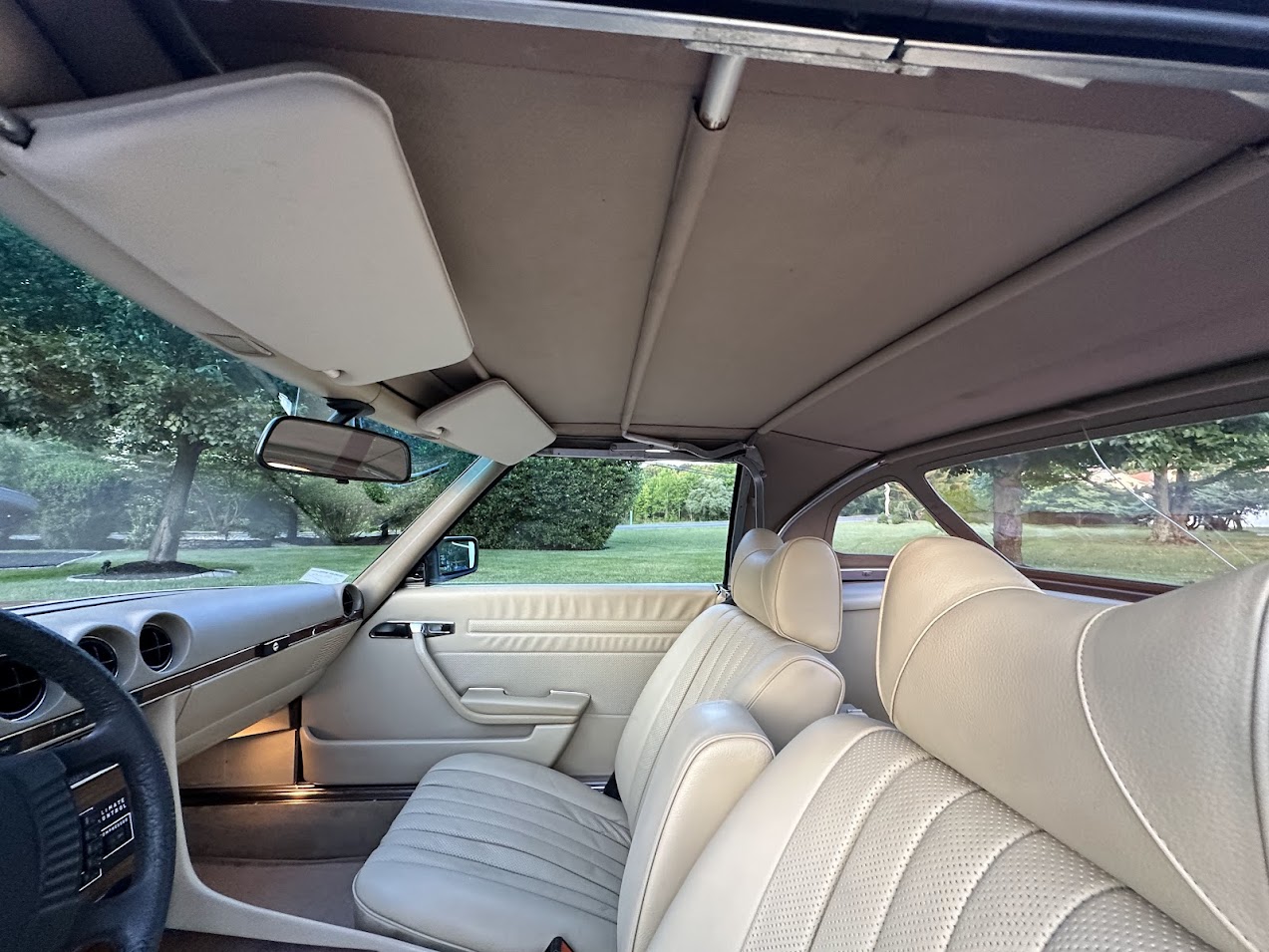 1978 Mercedes-Benz 450SL - Interior