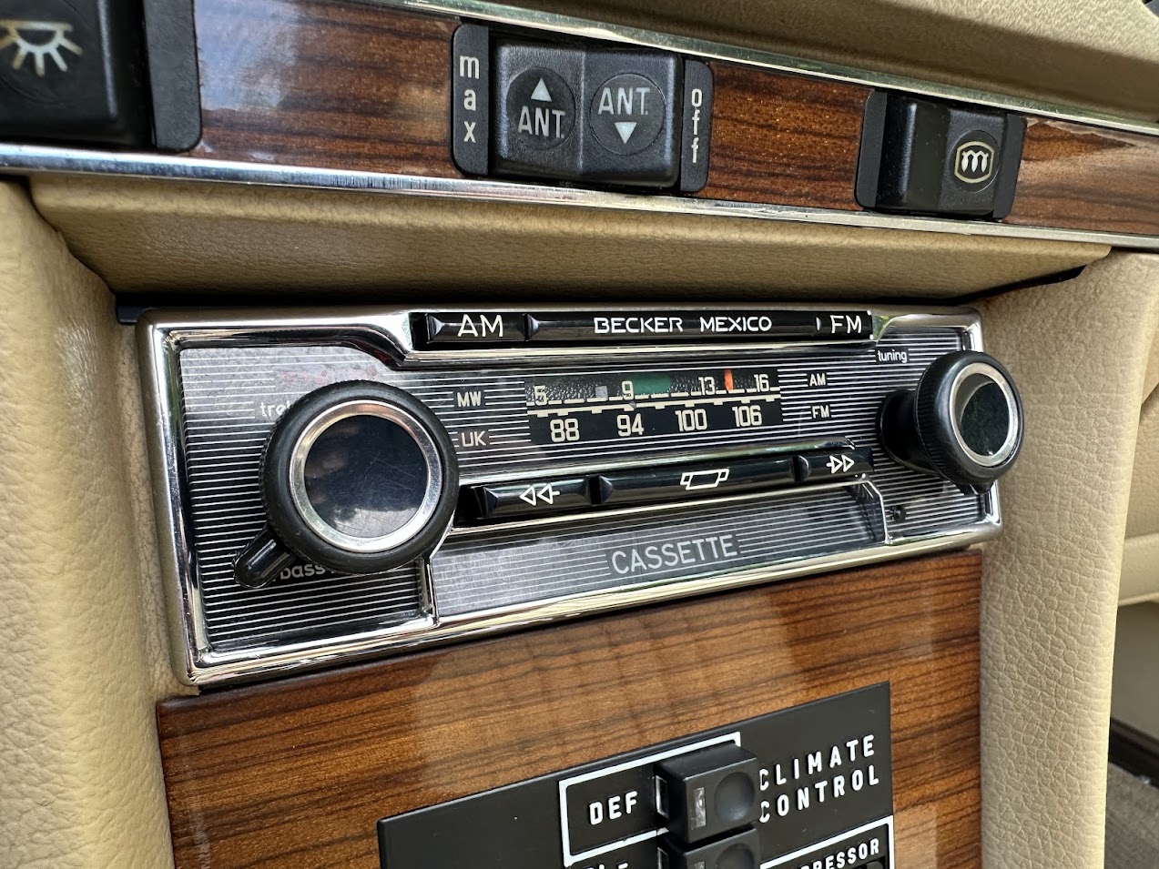 1978 Mercedes-Benz 450SL - Interior
