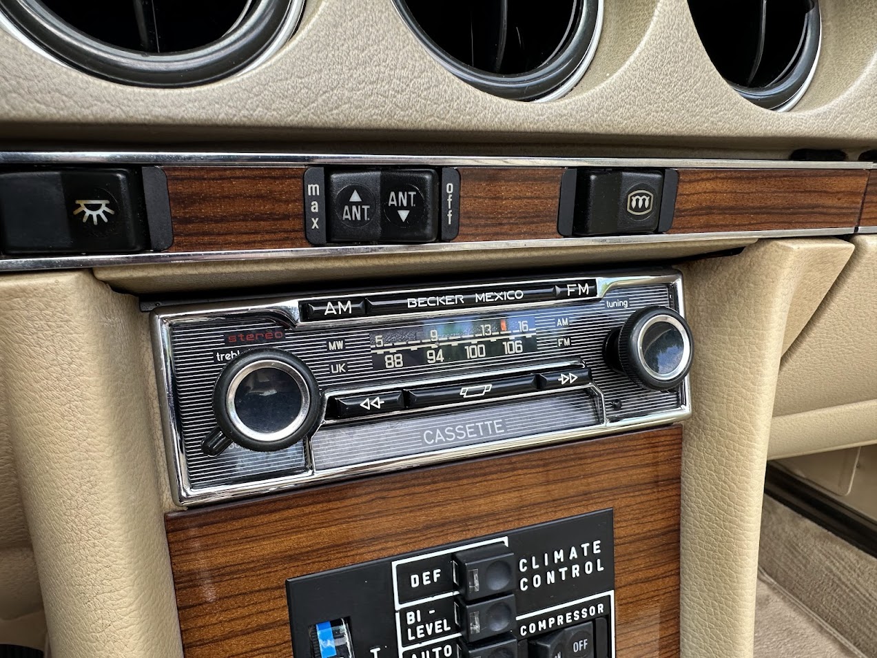 1978 Mercedes-Benz 450SL - Interior