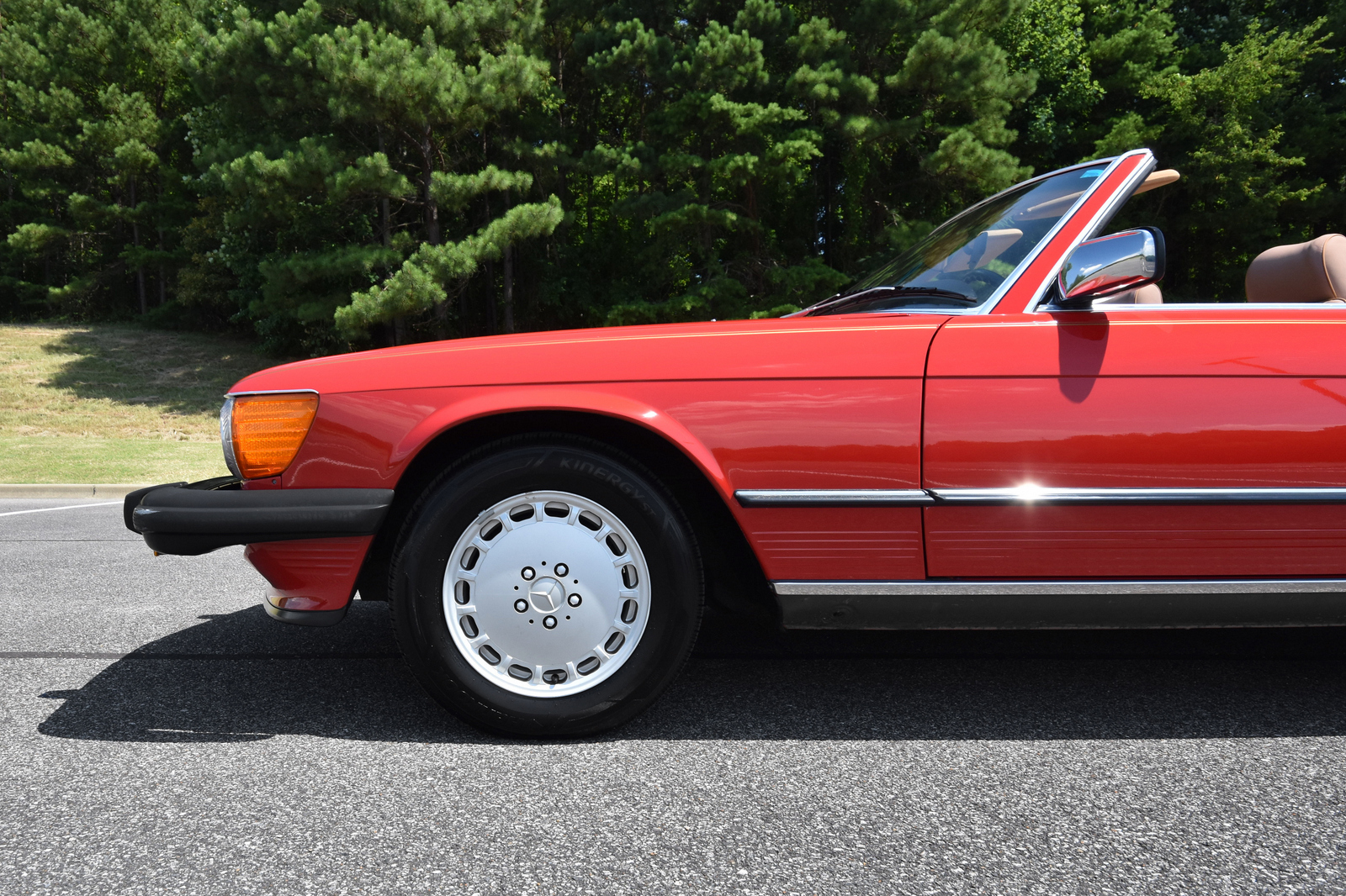 ABS, discos ventilados delanteros - 1987 Mercedes-Benz 560SL - Exterior