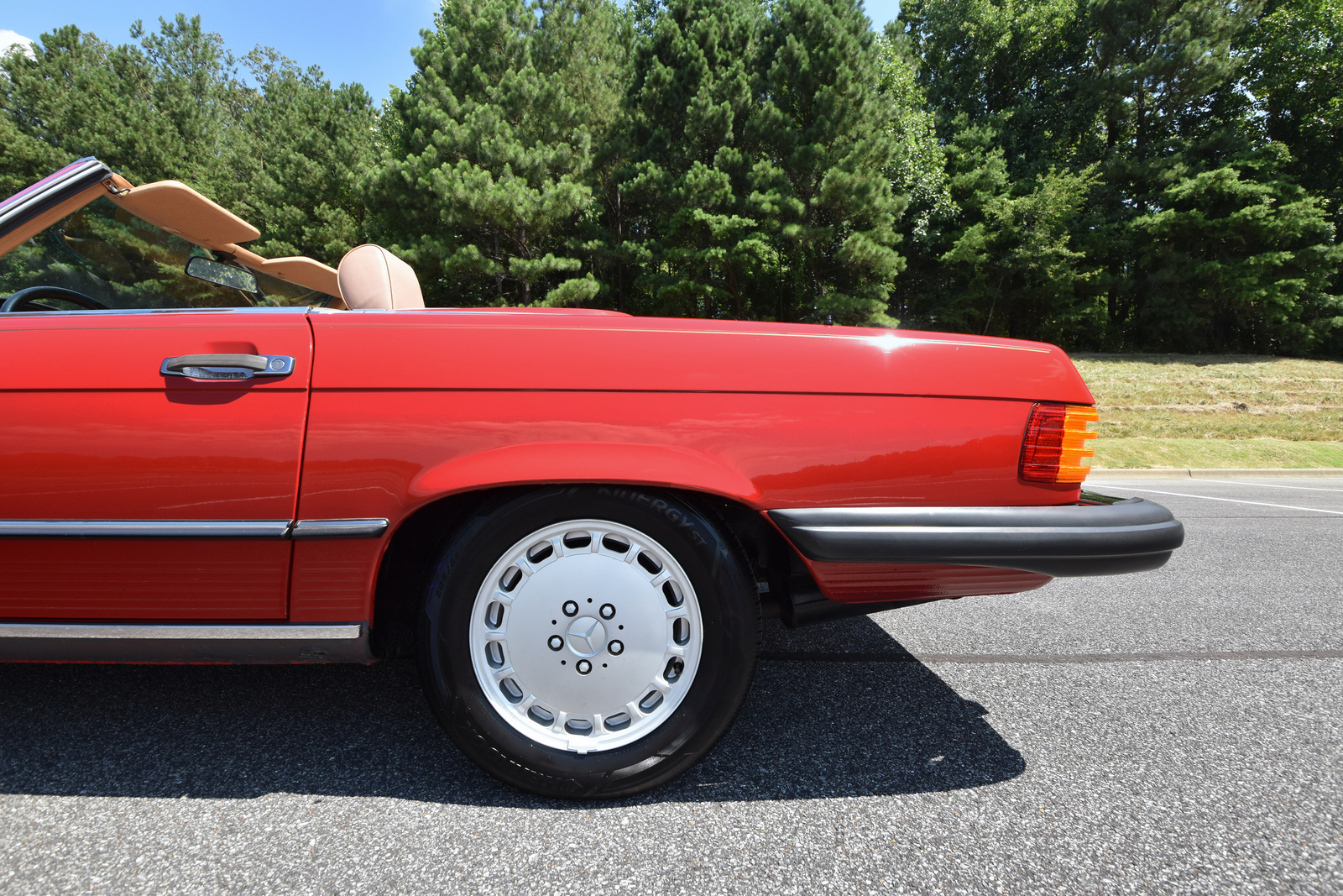 1987 Mercedes-Benz 560SL - Exterior