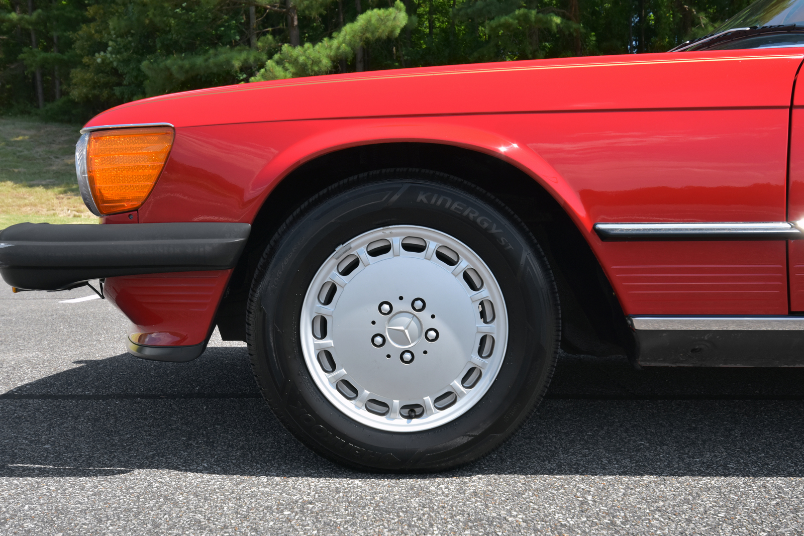 1987 Mercedes-Benz 560SL - Exterior