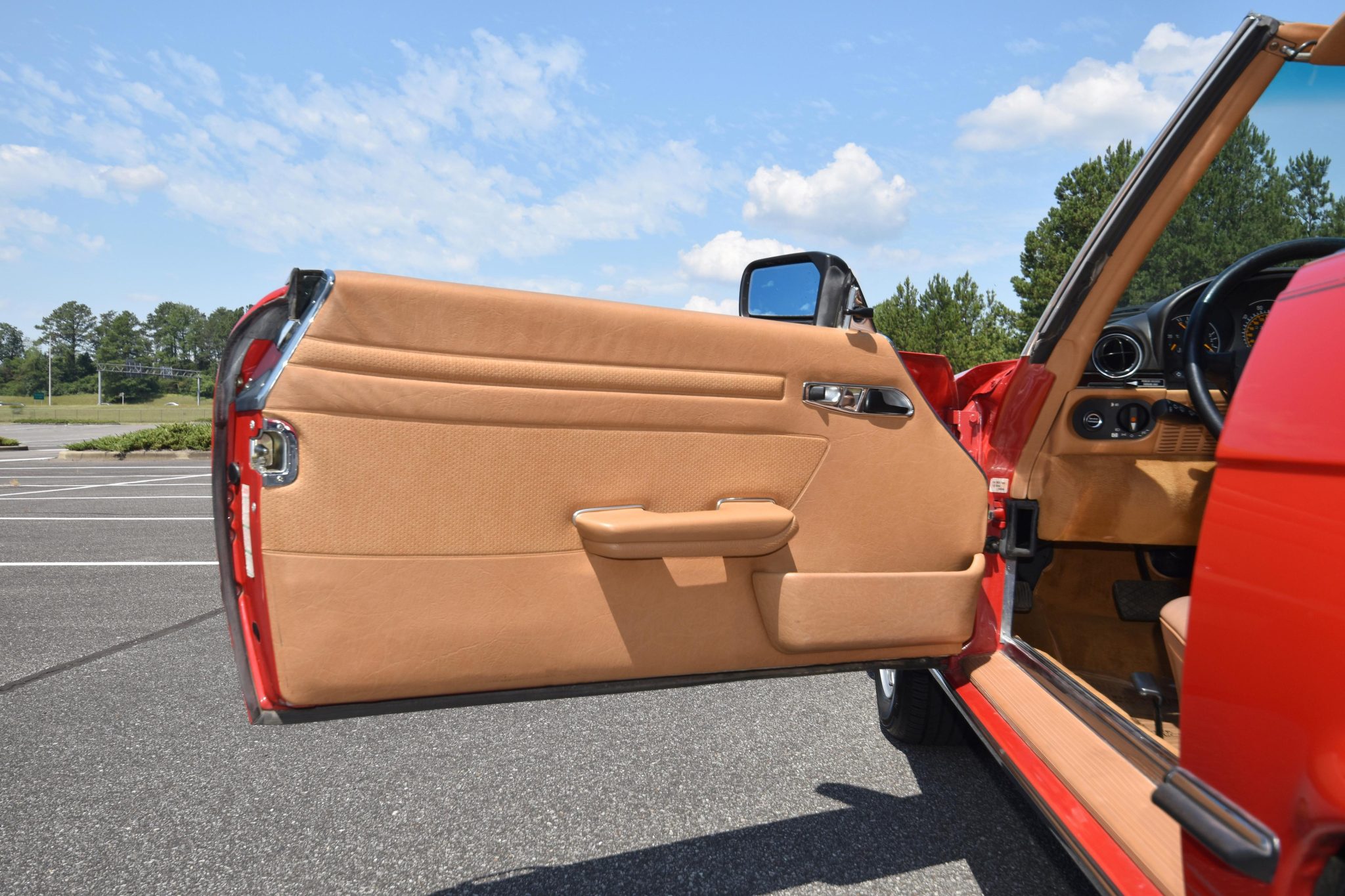 1987 Mercedes-Benz 560SL - Interior