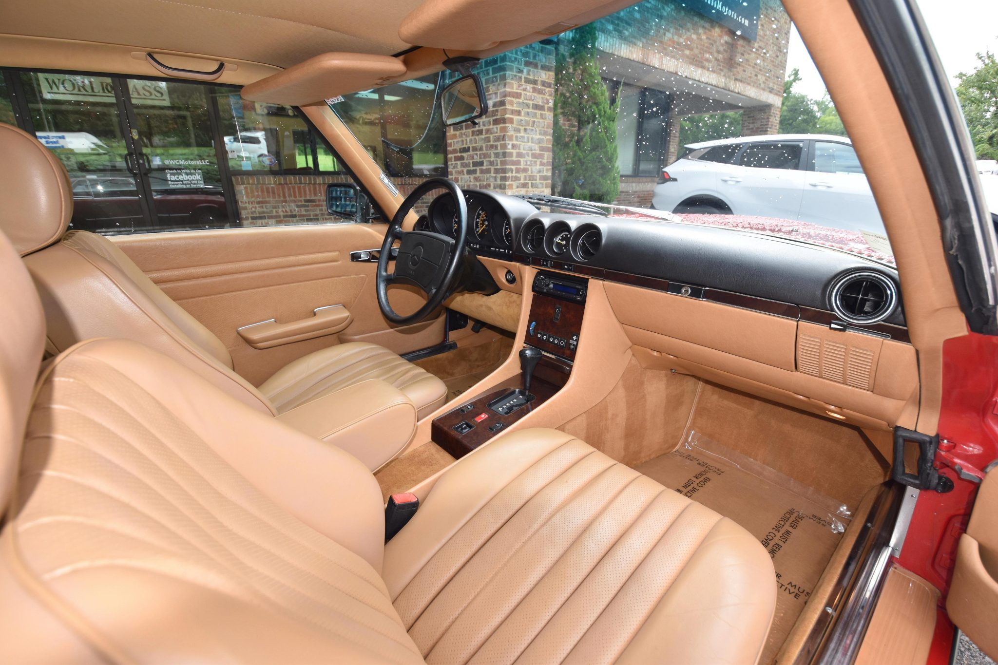1987 Mercedes-Benz 560SL - Interior