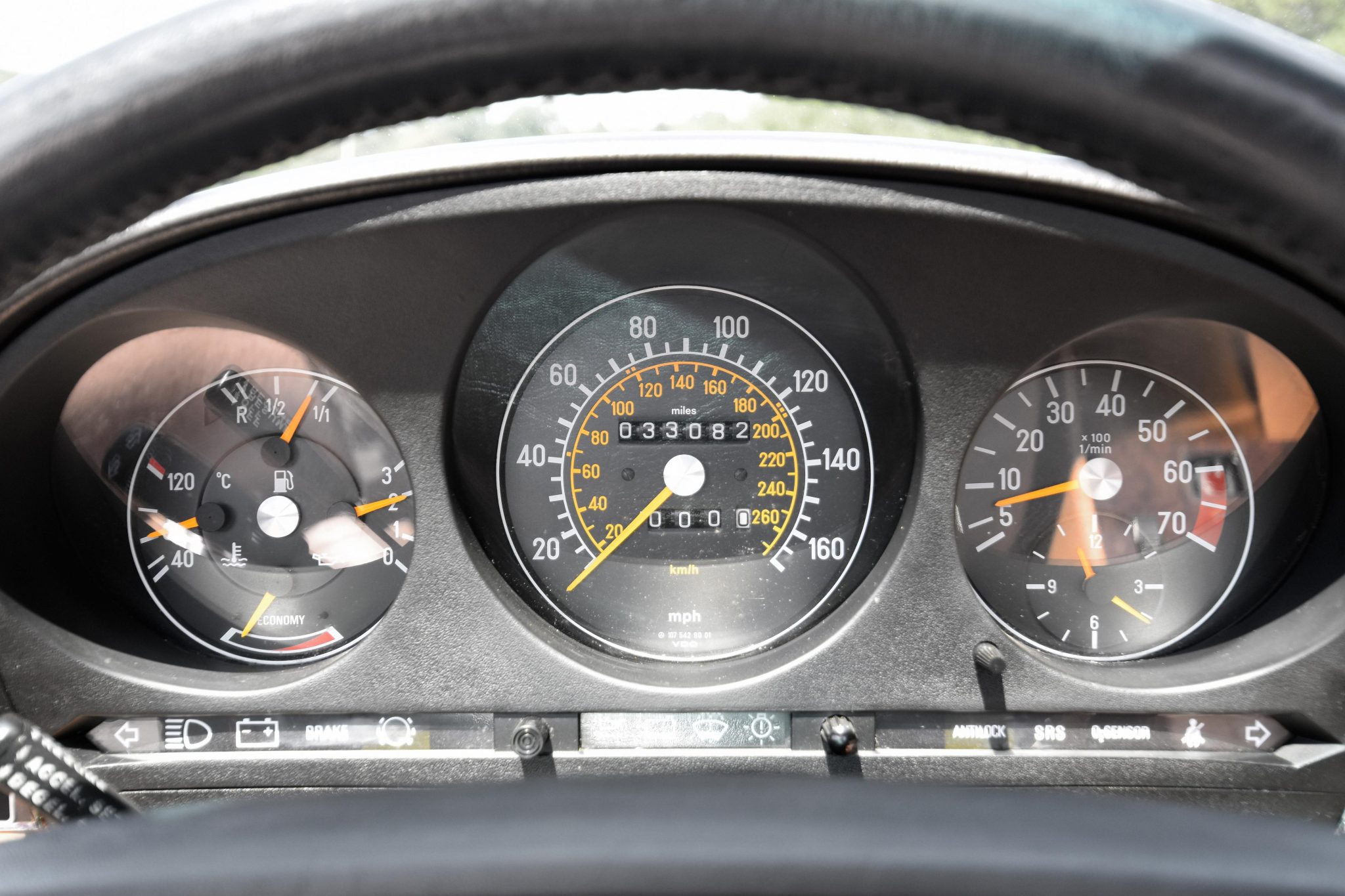 1987 Mercedes-Benz 560SL - Interior