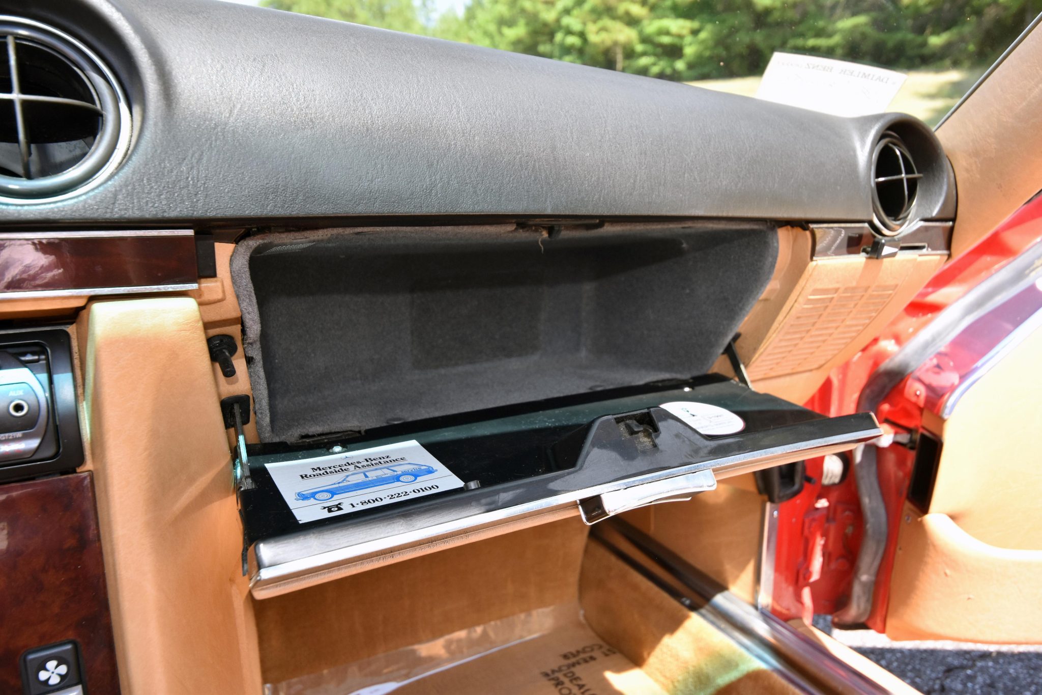 1987 Mercedes-Benz 560SL - Interior
