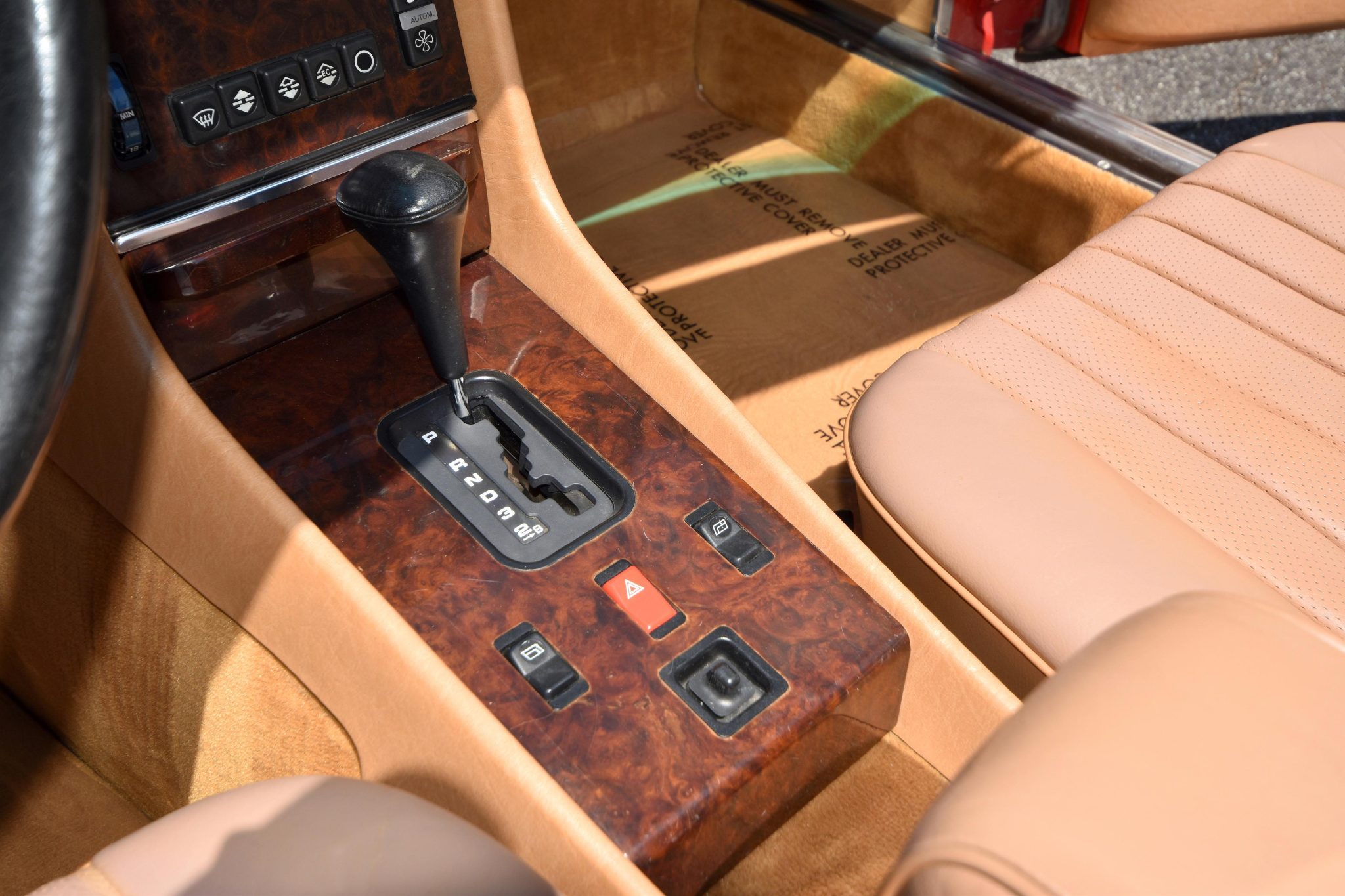 1987 Mercedes-Benz 560SL - Interior