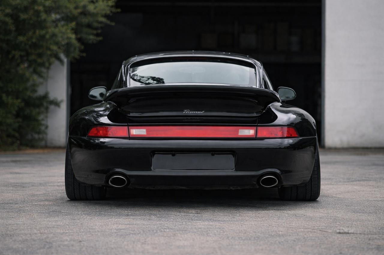 Llantas de tecnología de radios huecos de 18 pulgadas - 1997 Porsche 911 Turbo Coupe - Exterior