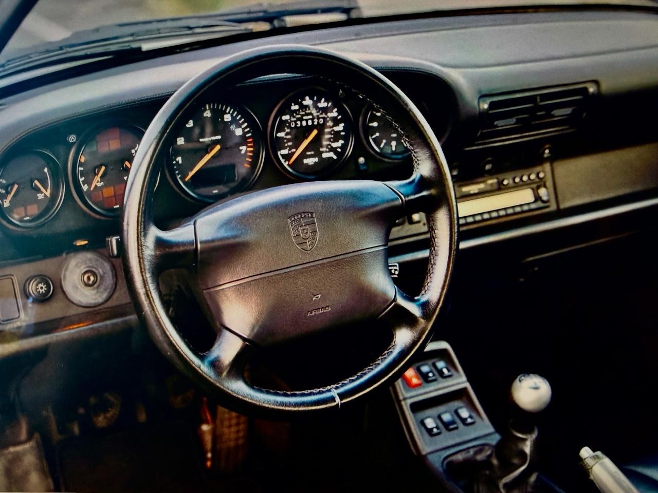 Manual de seis velocidades G64/51 - 1997 Porsche 911 Turbo Coupe - Interior