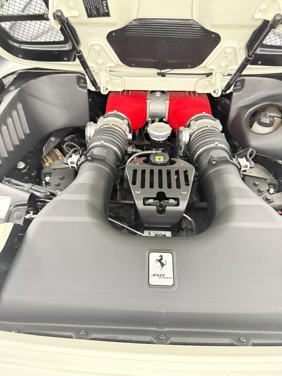 2015 Ferrari 458 Spider - Motor