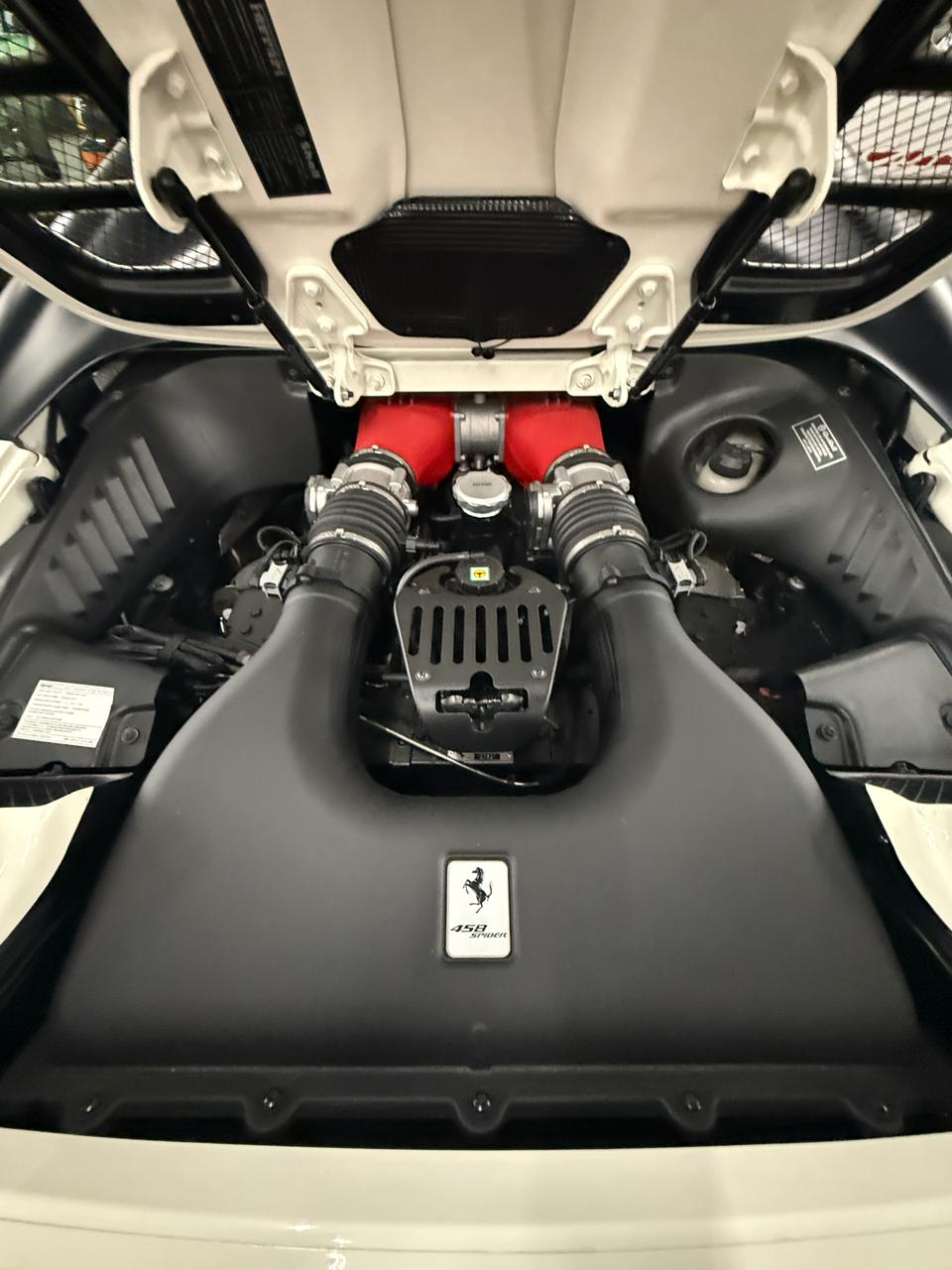 2015 Ferrari 458 Spider - Motor