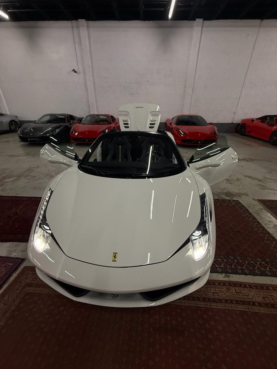 2015 Ferrari 458 Spider - Exterior